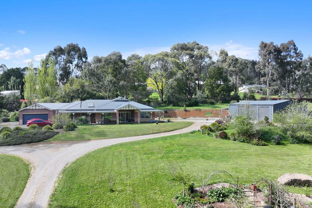 12A Pine Grove, Warragul VIC 3820