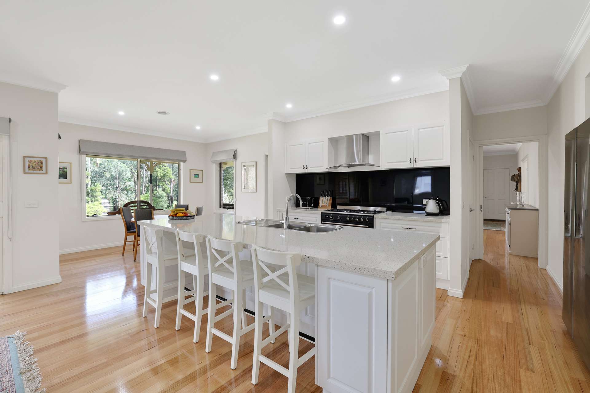 12A Pine Grove, Warragul For Sale by Farmbuy.com - image 3