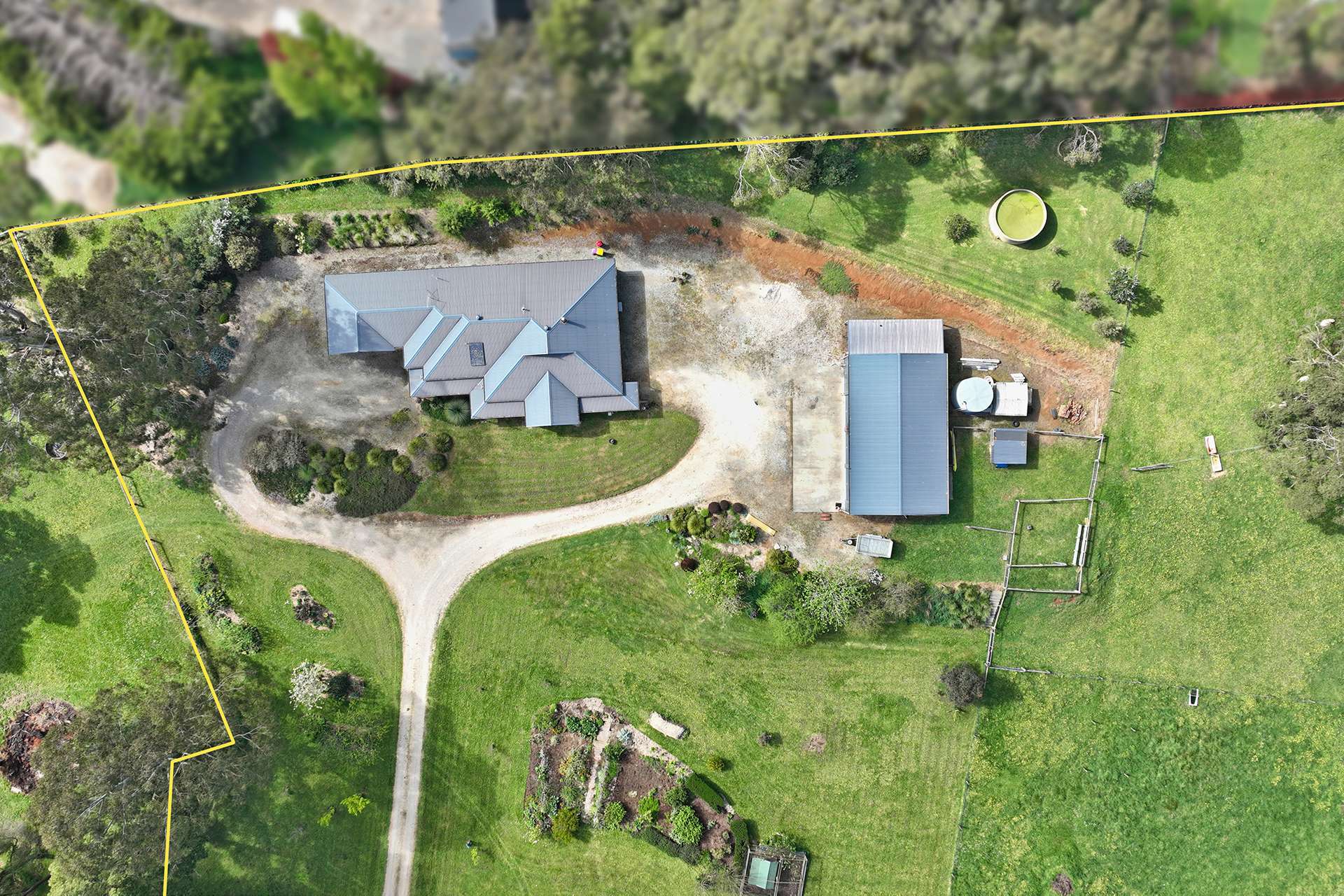 12A Pine Grove, Warragul For Sale by Farmbuy.com - image 29