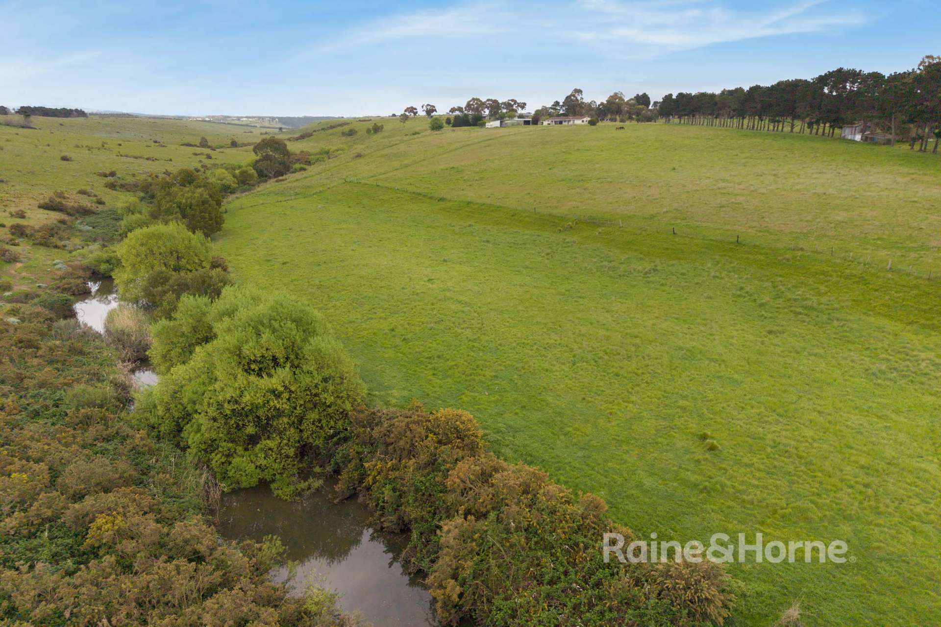 89 Kerrie Road, Riddells Creek For Sale by Farmbuy.com - image 23
