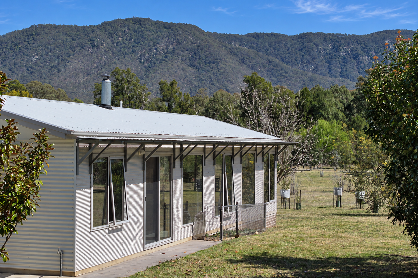 29 Quong Tart Close, Araluen For Sale by Farmbuy.com - image 2