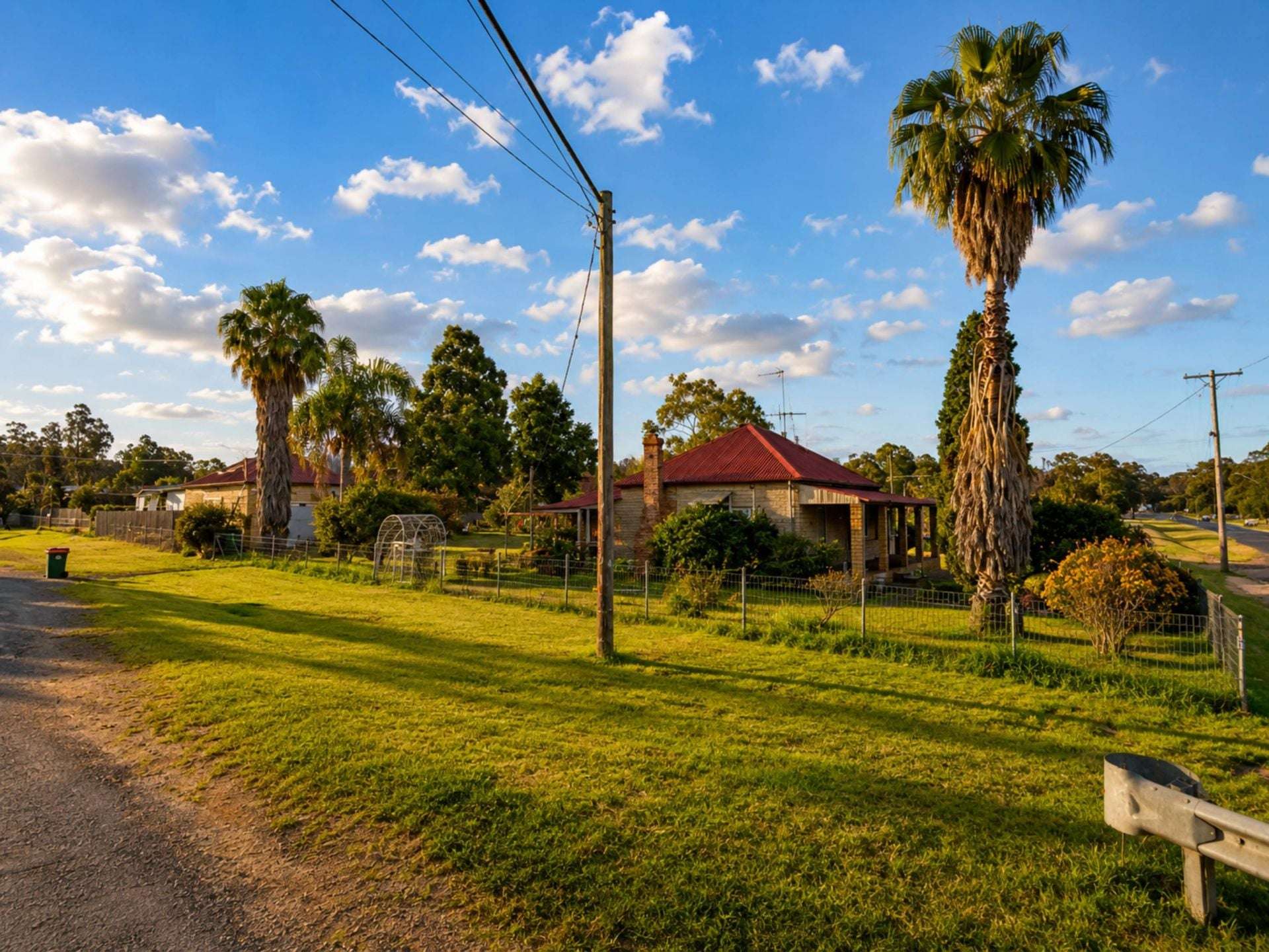 81-83 Buckenbah Street, Geurie For Sale by Farmbuy.com - image 1