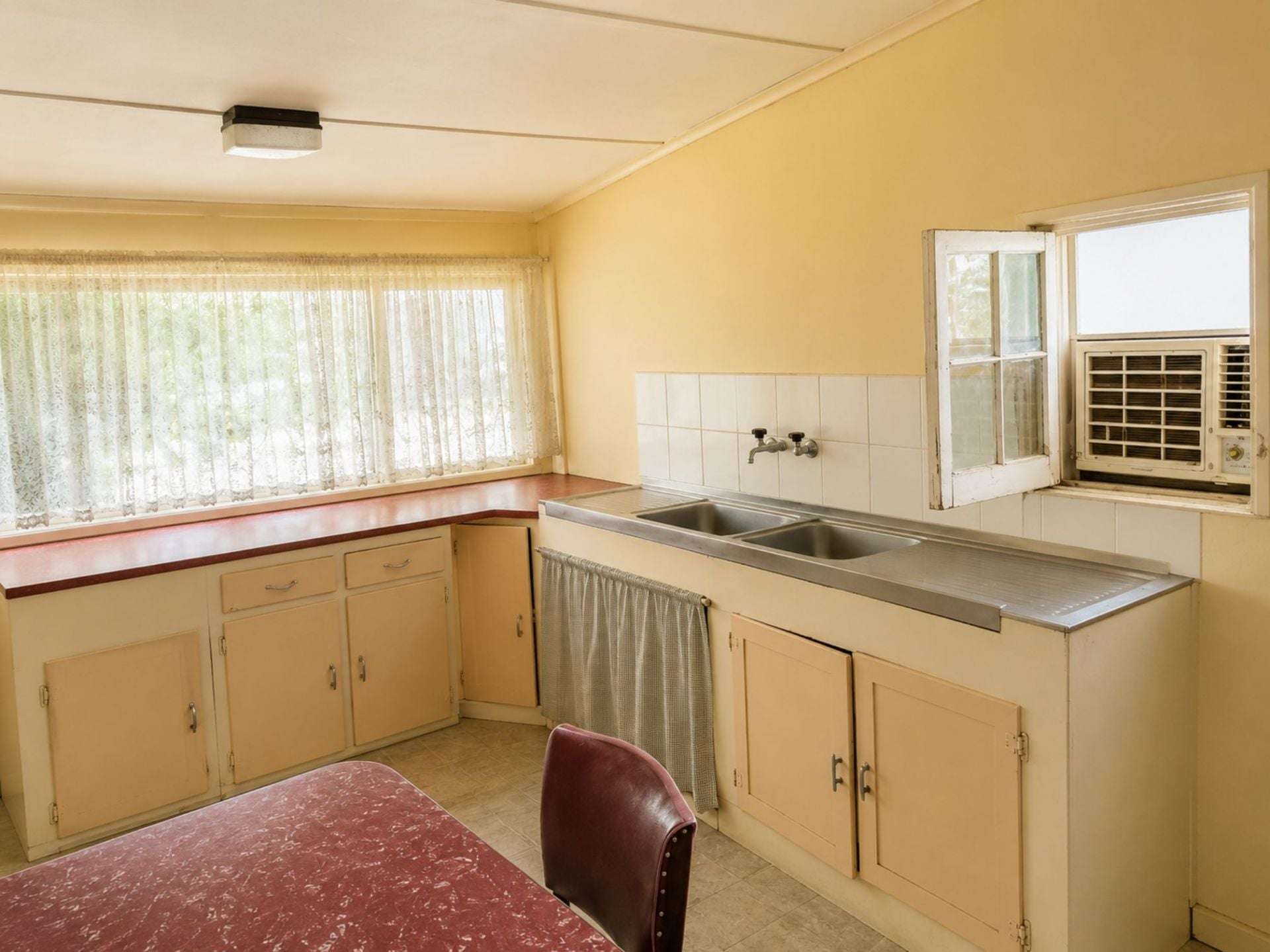 81-83 Buckenbah Street, Geurie For Sale by Farmbuy.com - image 4