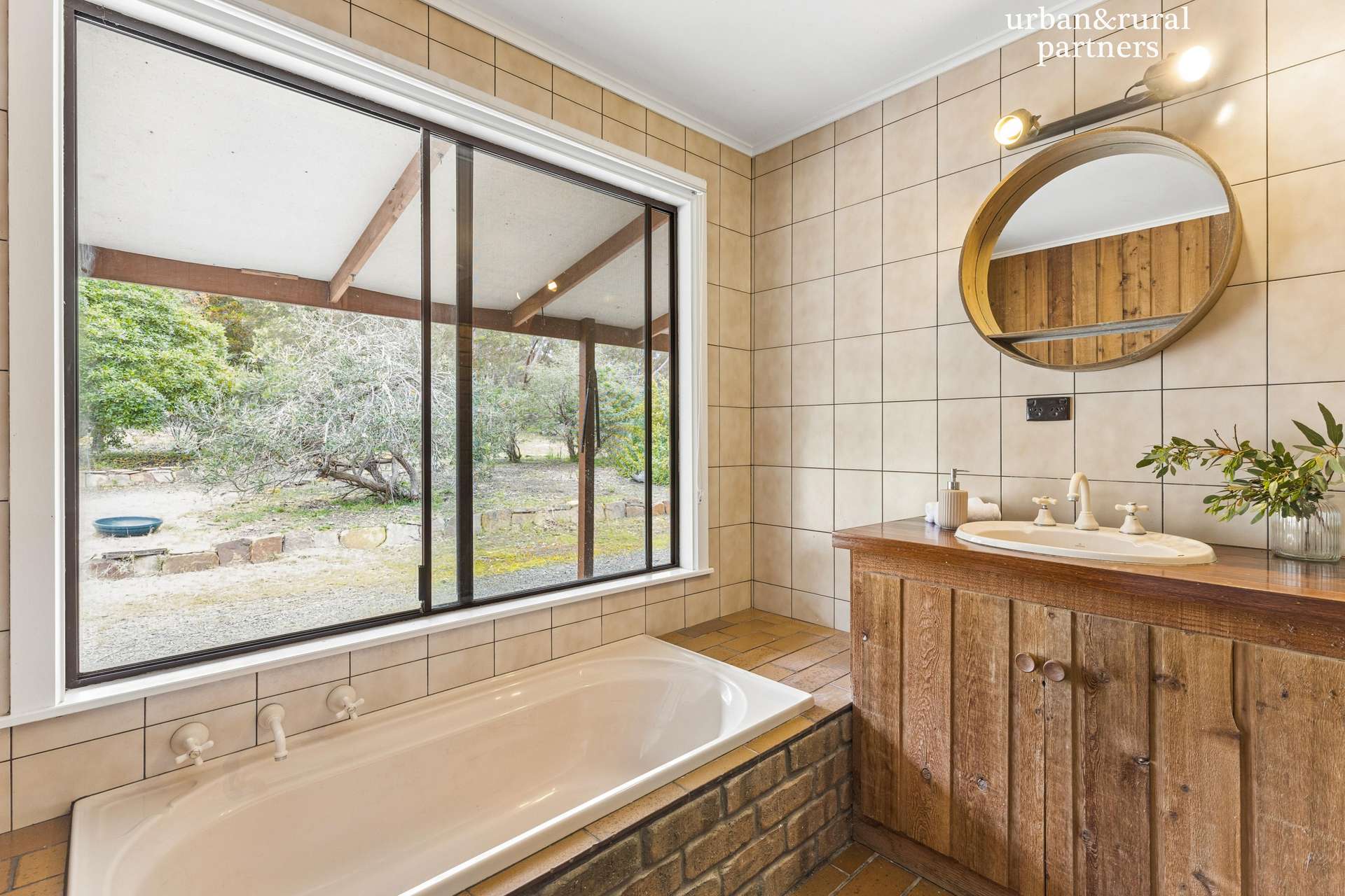 29 Min Oil Road, Nepean Bay For Sale by Farmbuy.com - image 9