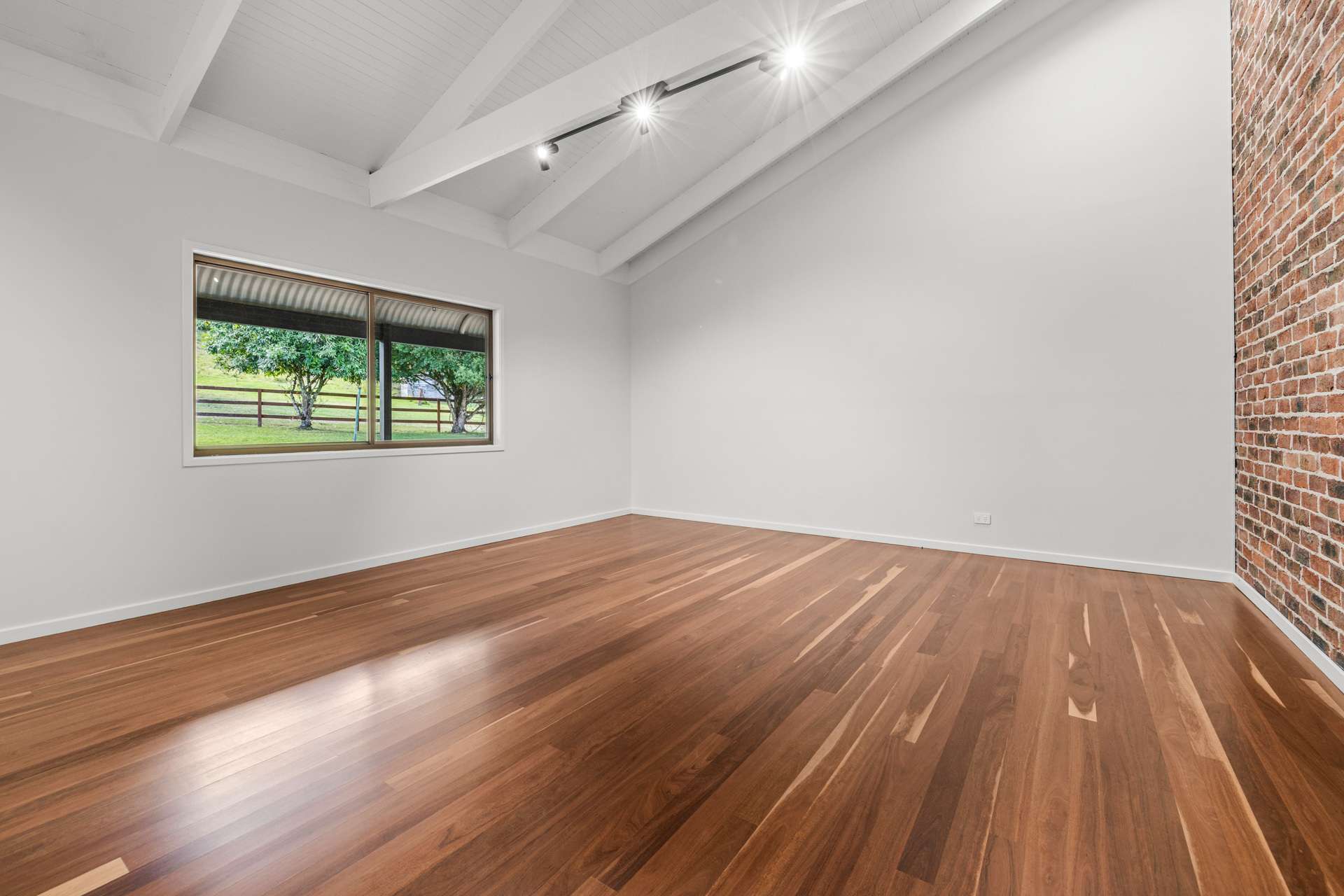 424 Norwood Lane, Mount George For Sale by Farmbuy.com - image 11