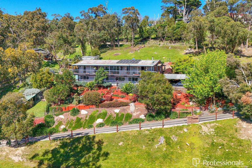 25 Victoria Street, Launching Place VIC 3139