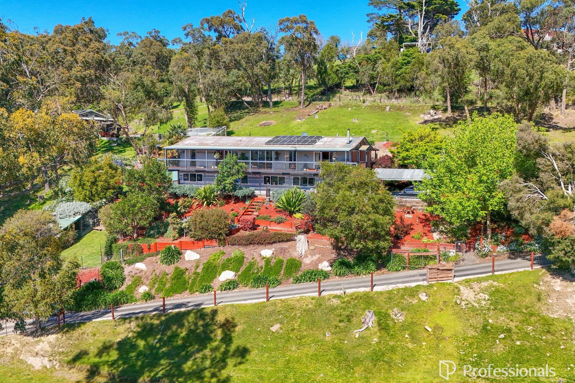 25 Victoria Street, Launching Place For Sale by Farmbuy.com - image 1