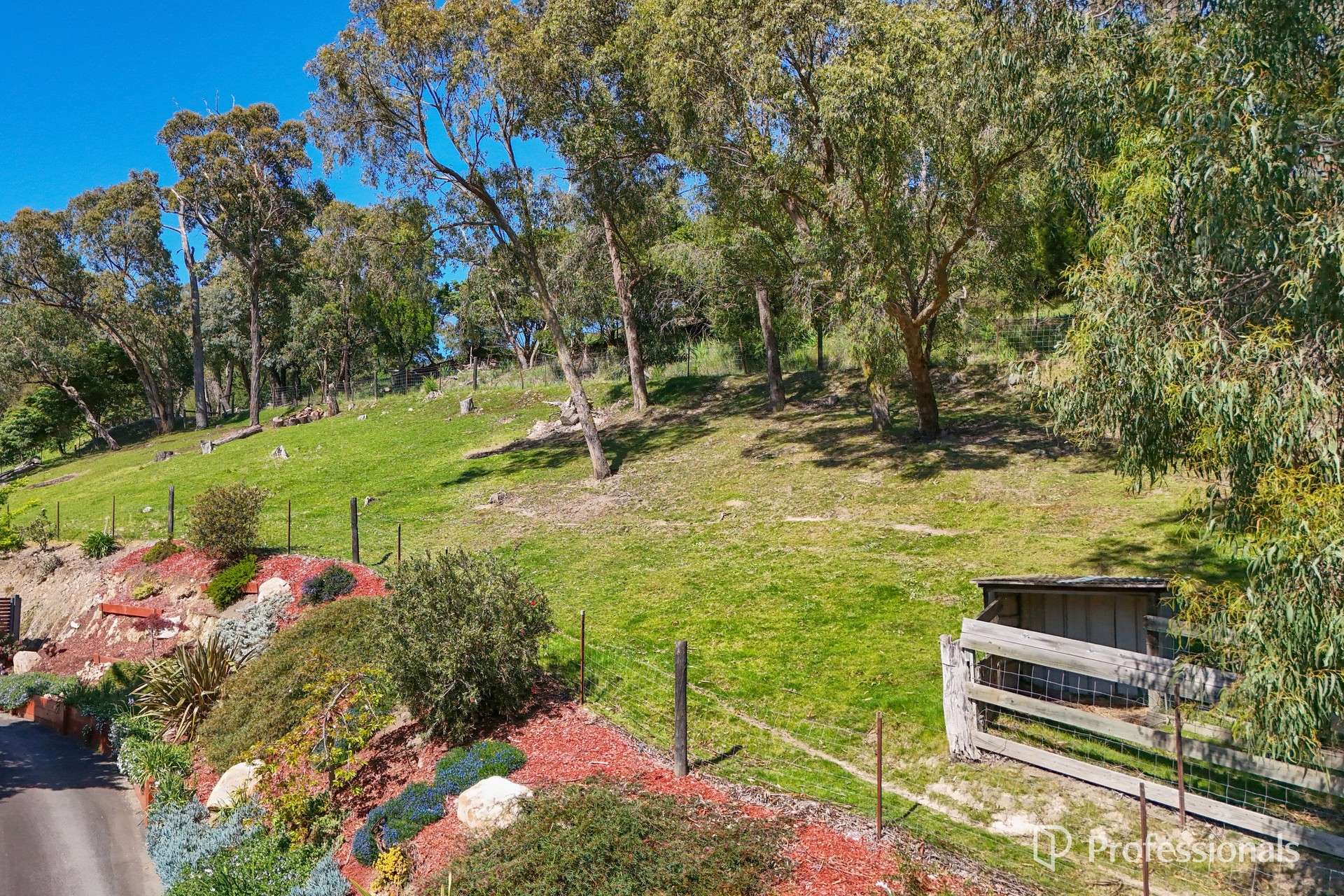 25 Victoria Street, Launching Place For Sale by Farmbuy.com - image 27