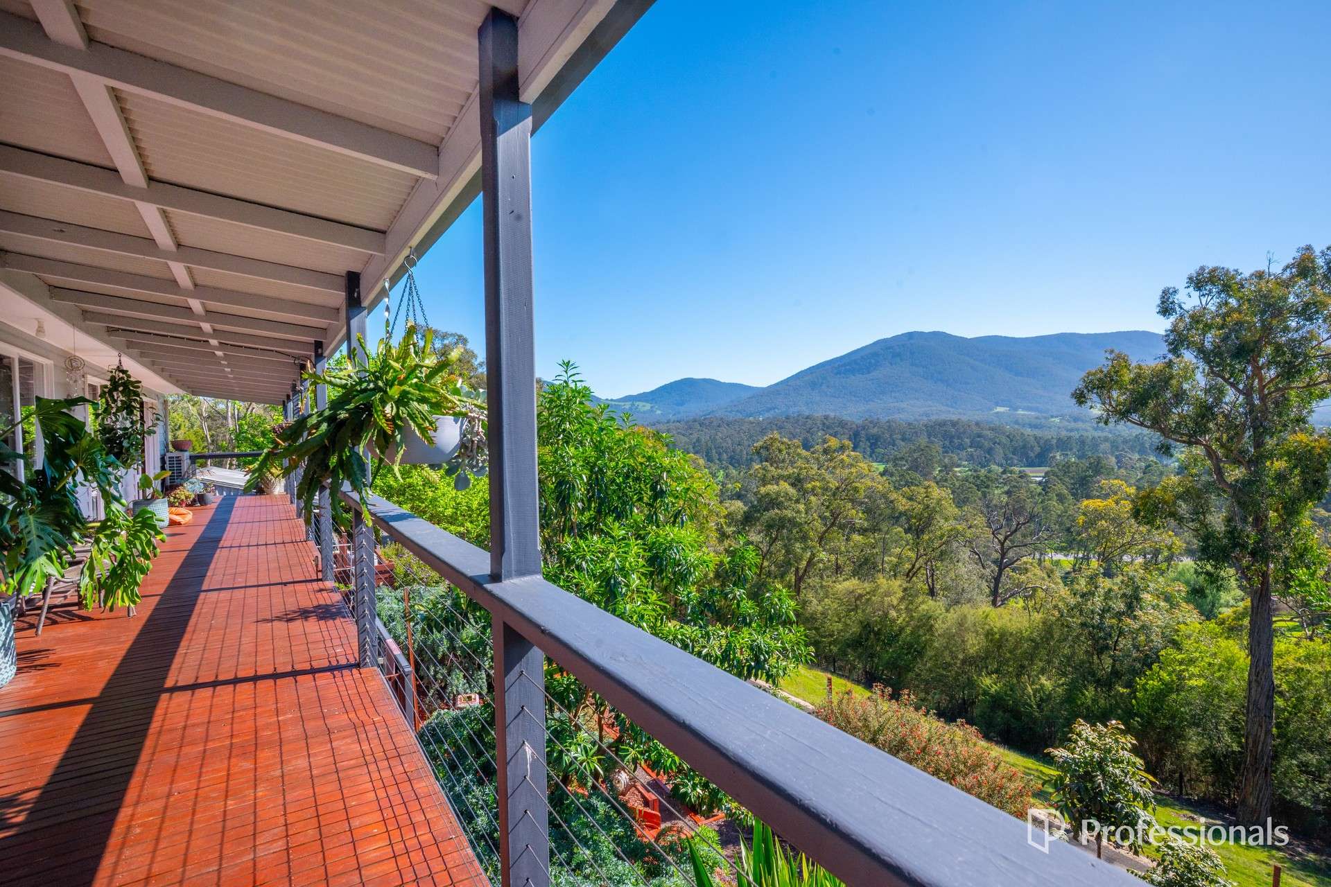 25 Victoria Street, Launching Place For Sale by Farmbuy.com - image 3