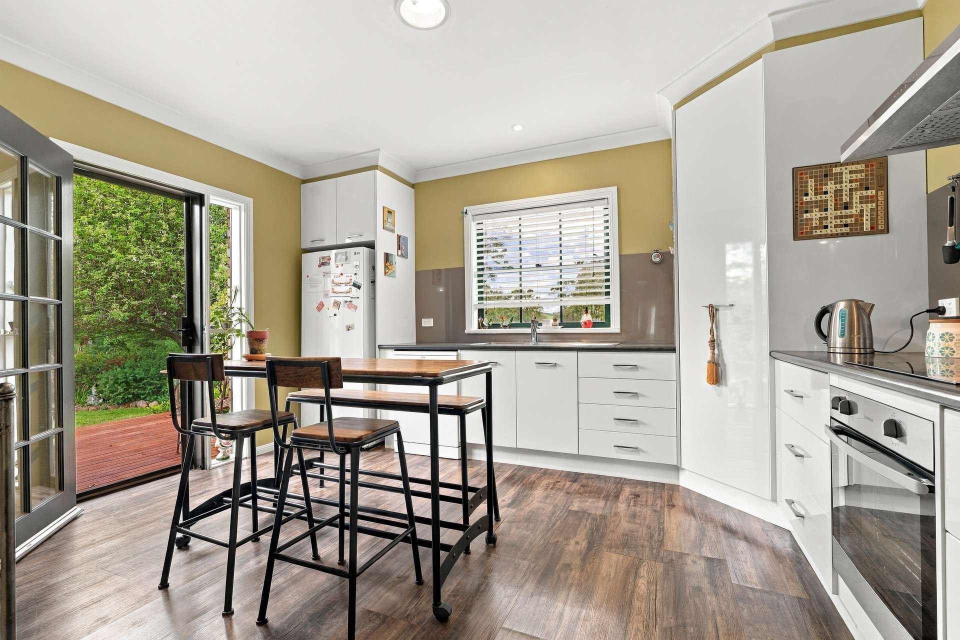 18 Greening Lane Lidster Via, Orange Auction by Farmbuy.com - image 4