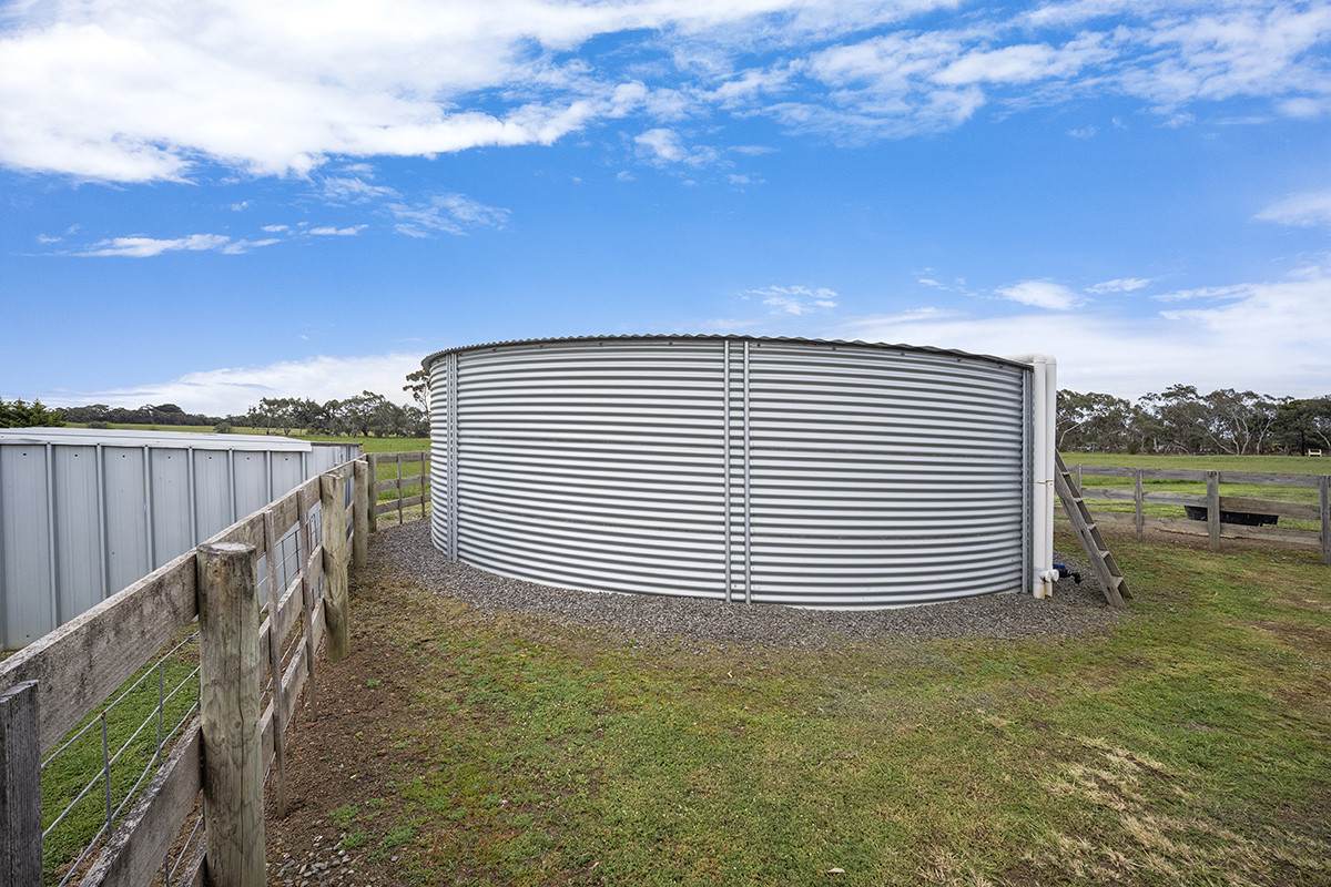 22 Thompsons Road, Hamilton For Sale by Farmbuy.com - image 28