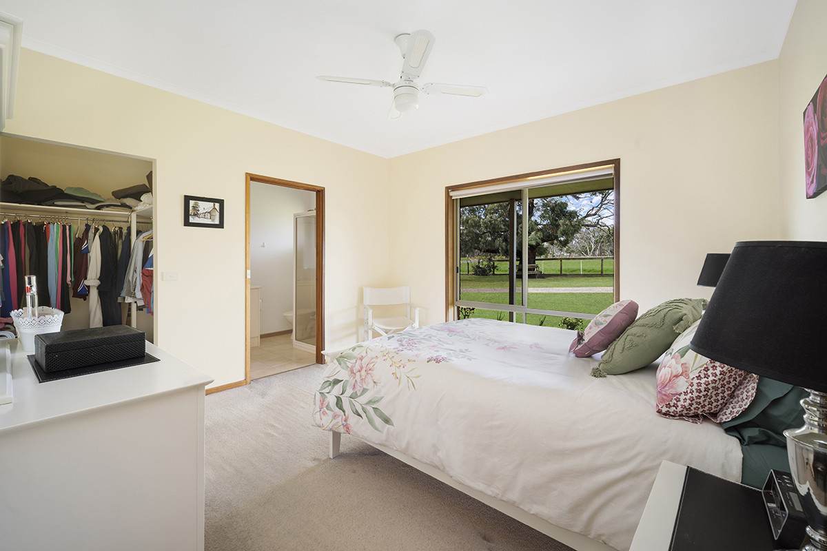 22 Thompsons Road, Hamilton For Sale by Farmbuy.com - image 17