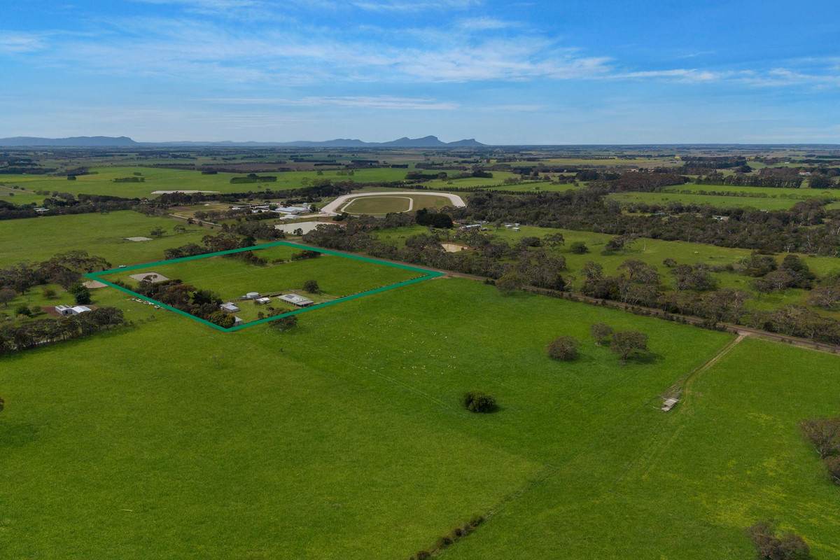 22 Thompsons Road, Hamilton For Sale by Farmbuy.com - image 33