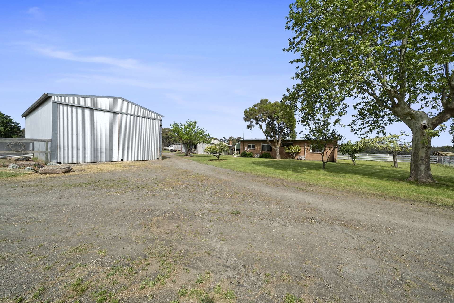 1970 Great Alpine Road, Everton For Sale by Farmbuy.com - image 17