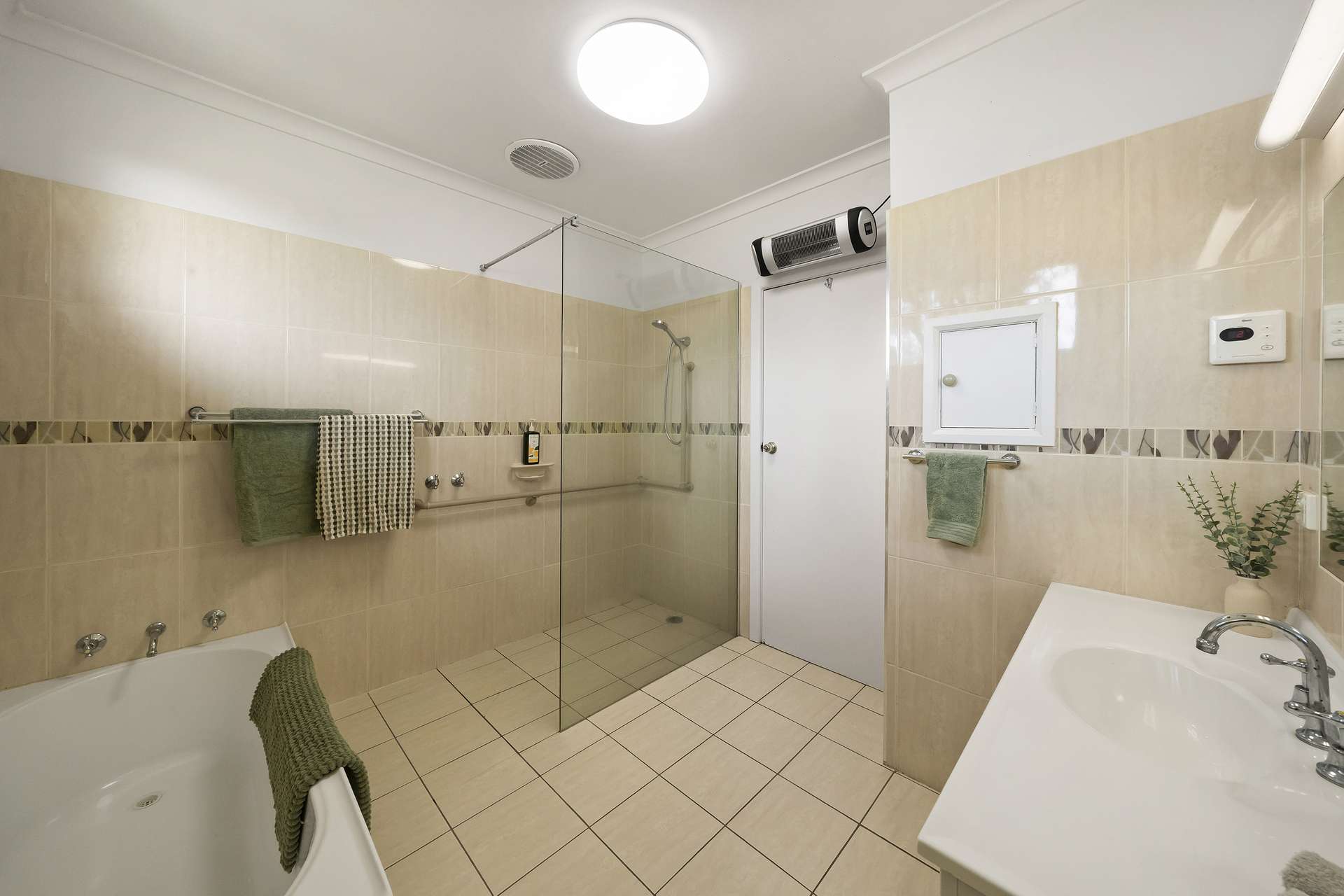 1970 Great Alpine Road, Everton For Sale by Farmbuy.com - image 9