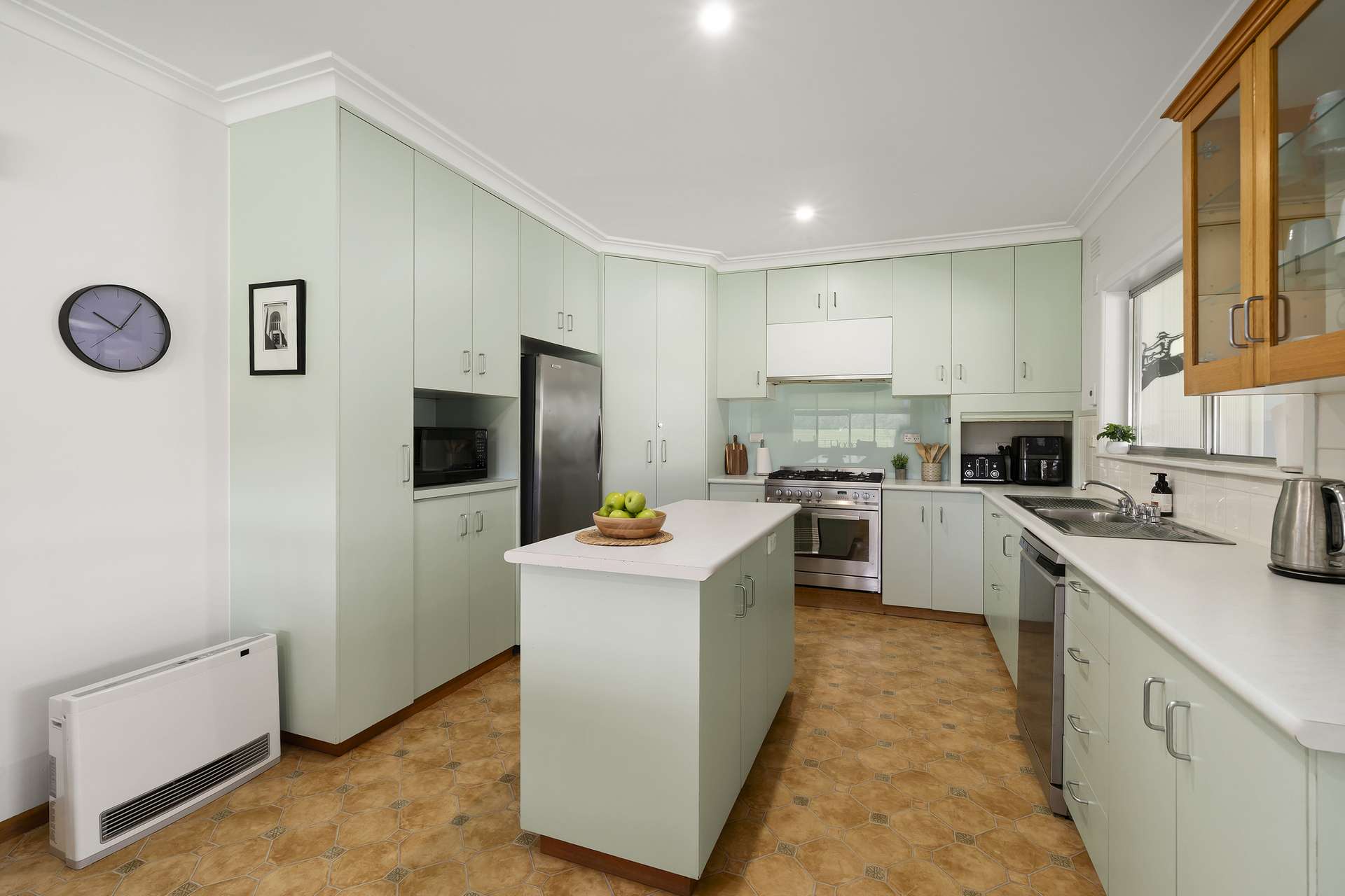 1970 Great Alpine Road, Everton For Sale by Farmbuy.com - image 4