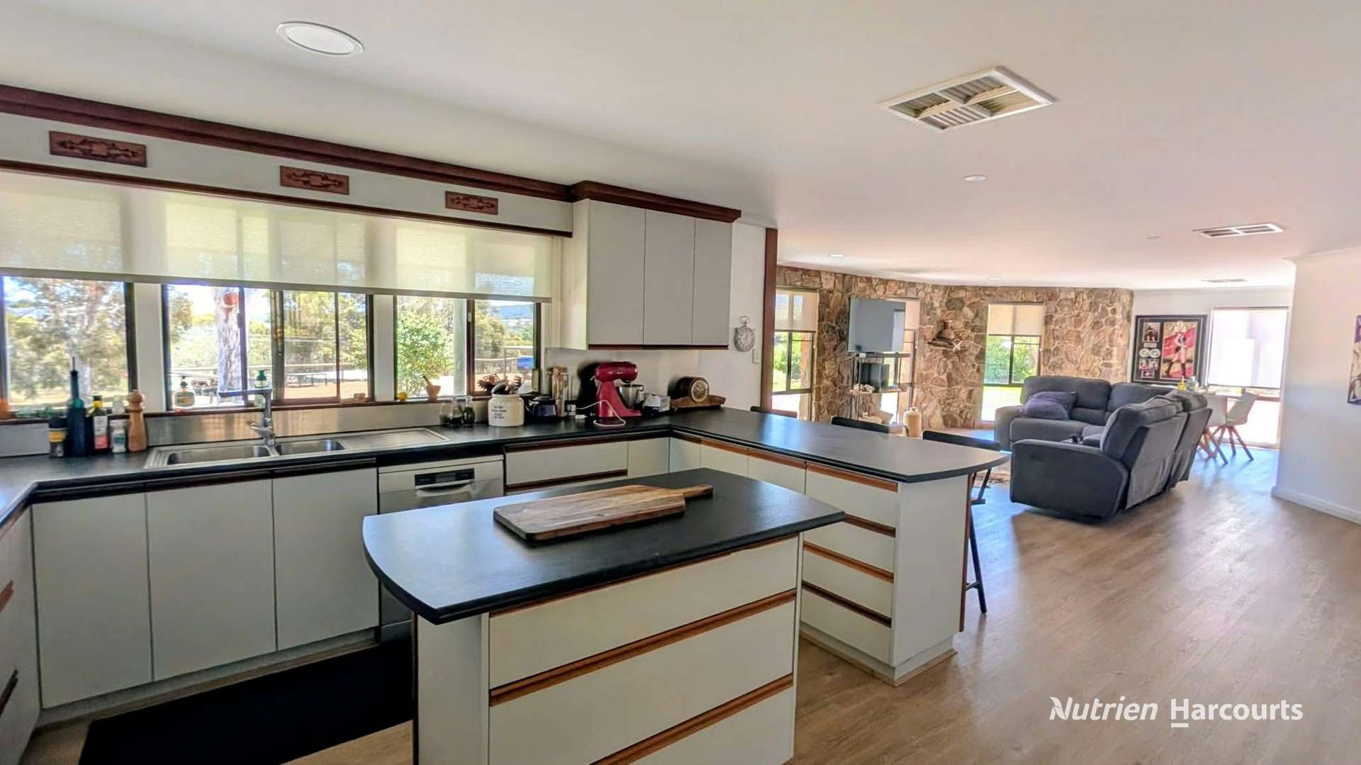 6592 Great Northern Highway, Bindoon For Sale by Farmbuy.com - image 8
