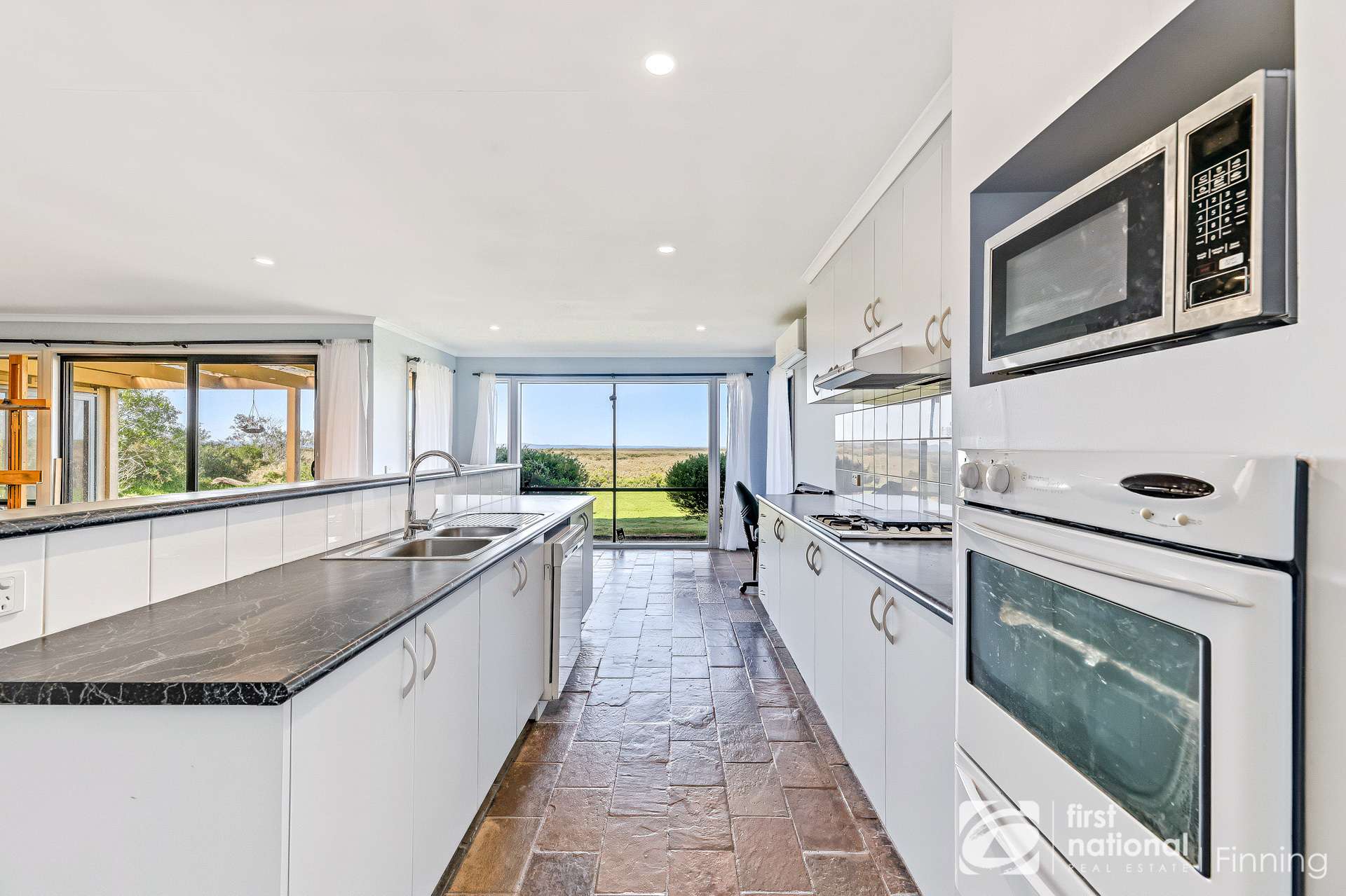 120 South Gippsland Highway, Tooradin For Sale by Farmbuy.com - image 9
