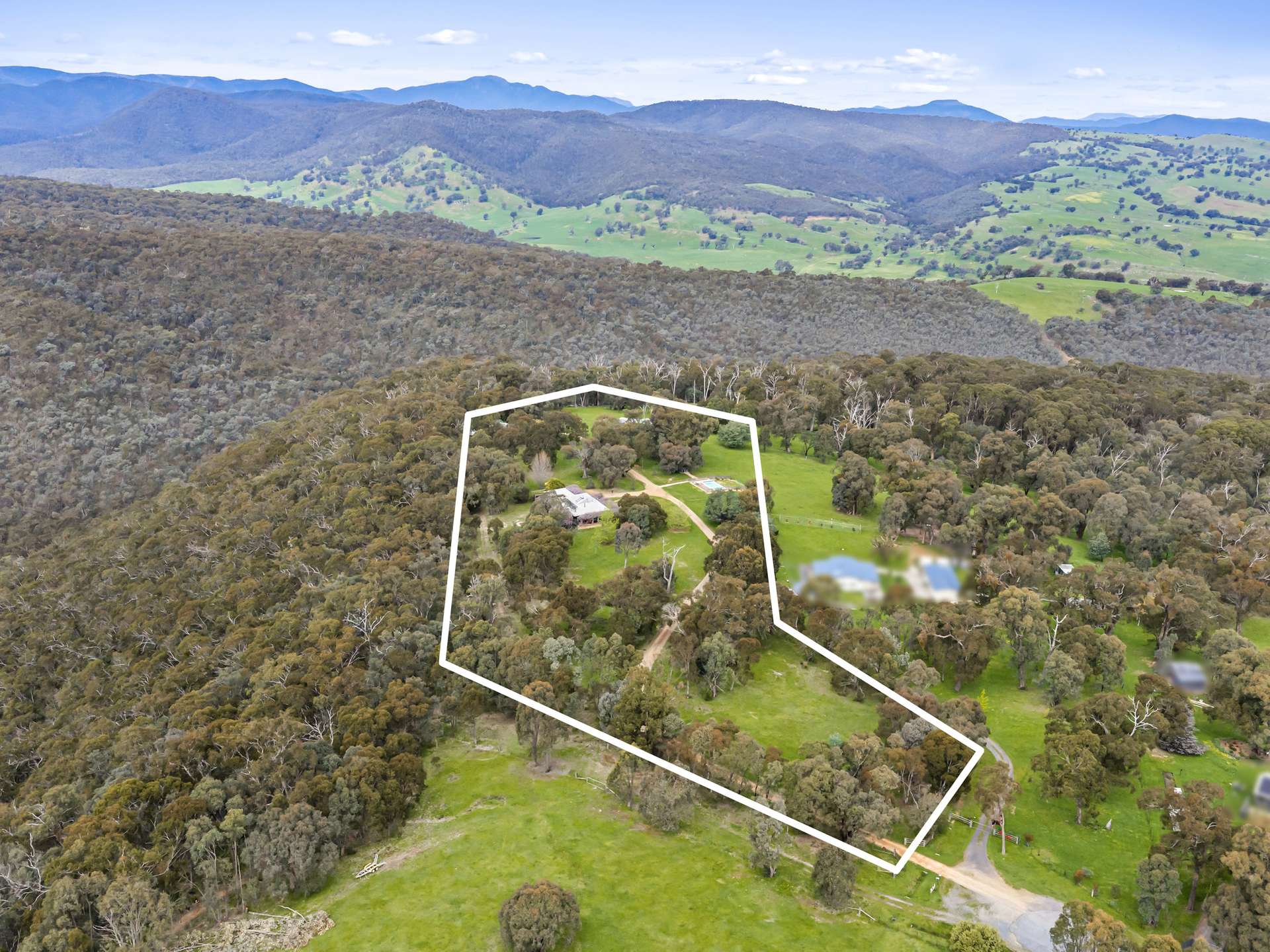 36 Bushland Close, Tolmie For Sale by Farmbuy.com - image 2