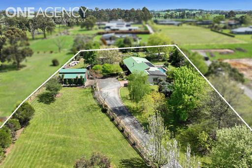 Farm For Sale - VIC - Darnum - 3822 - A Cosy Country Haven with an extensive vegetable garden 