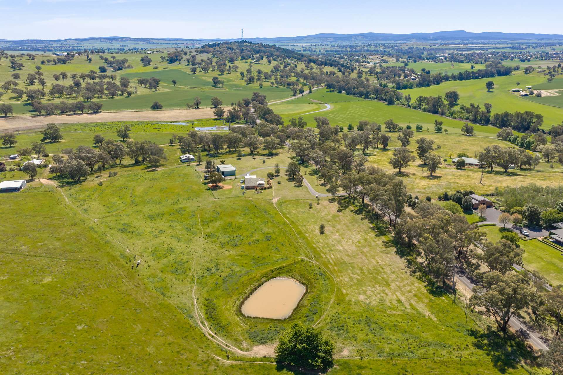 2321 George Russell Drive, Canowindra For Sale by Farmbuy.com - image 25