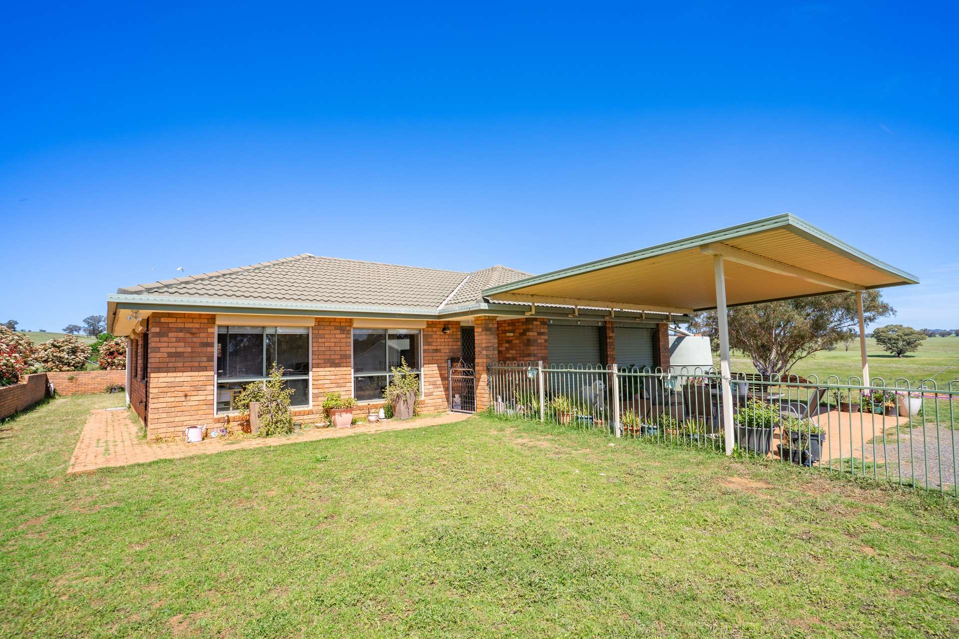 2321 George Russell Drive, Canowindra For Sale by Farmbuy.com - image 23