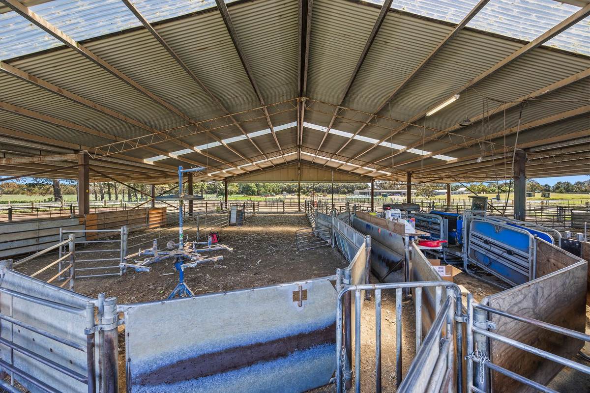 960 Inverleigh-Winchelsea Road, Inverleigh For Sale by Farmbuy.com - image 8
