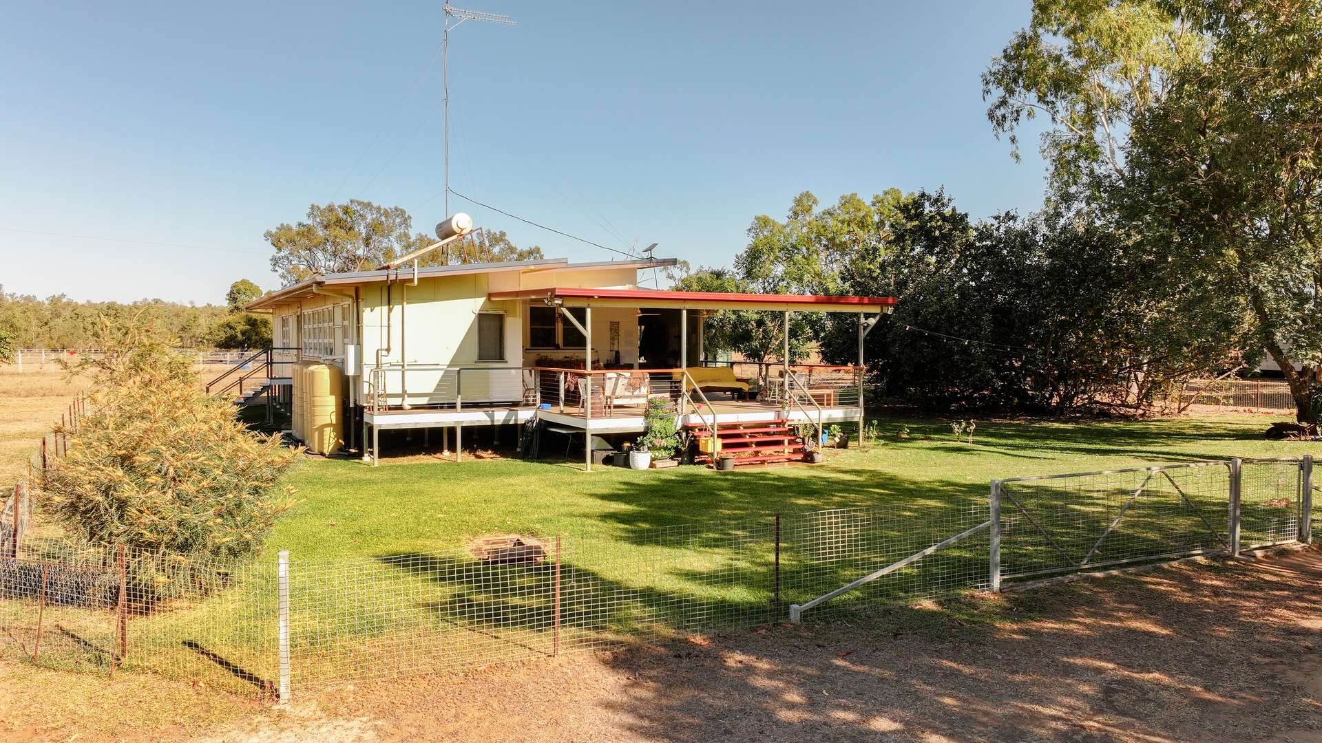 'East Top' Bygana Laglan Road, Clermont Tender by Farmbuy.com - image 18