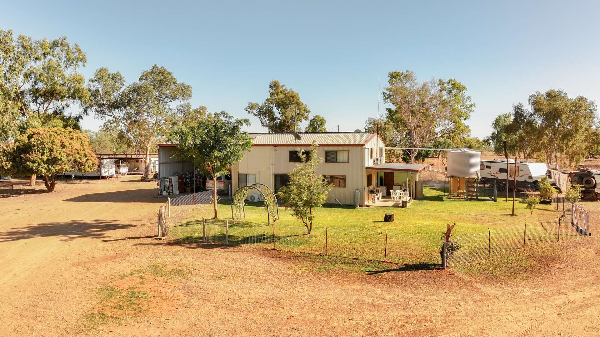 'East Top' Bygana Laglan Road, Clermont Tender by Farmbuy.com - image 17