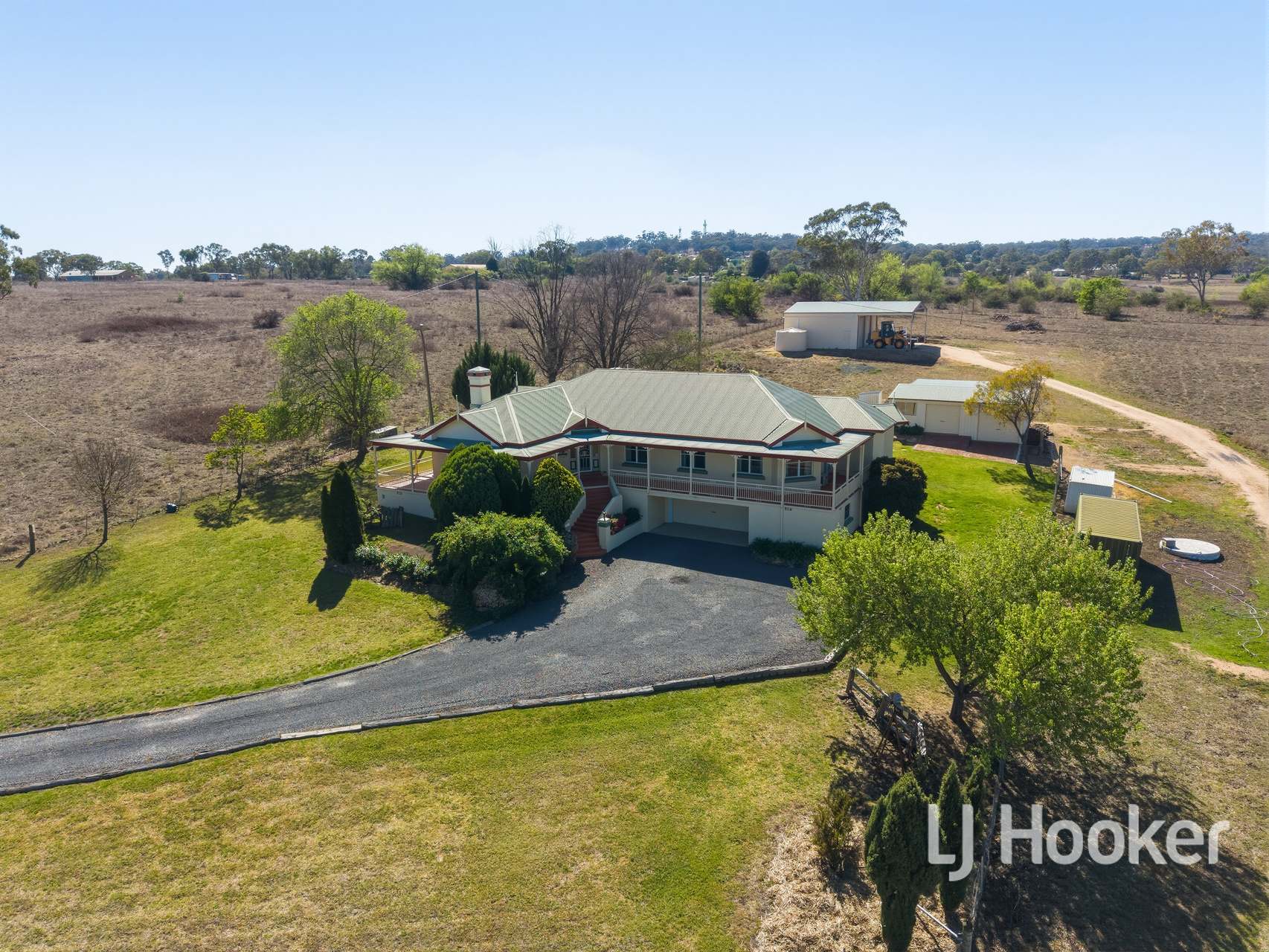 117B Moore Street, Inverell For Sale by Farmbuy.com - image 1