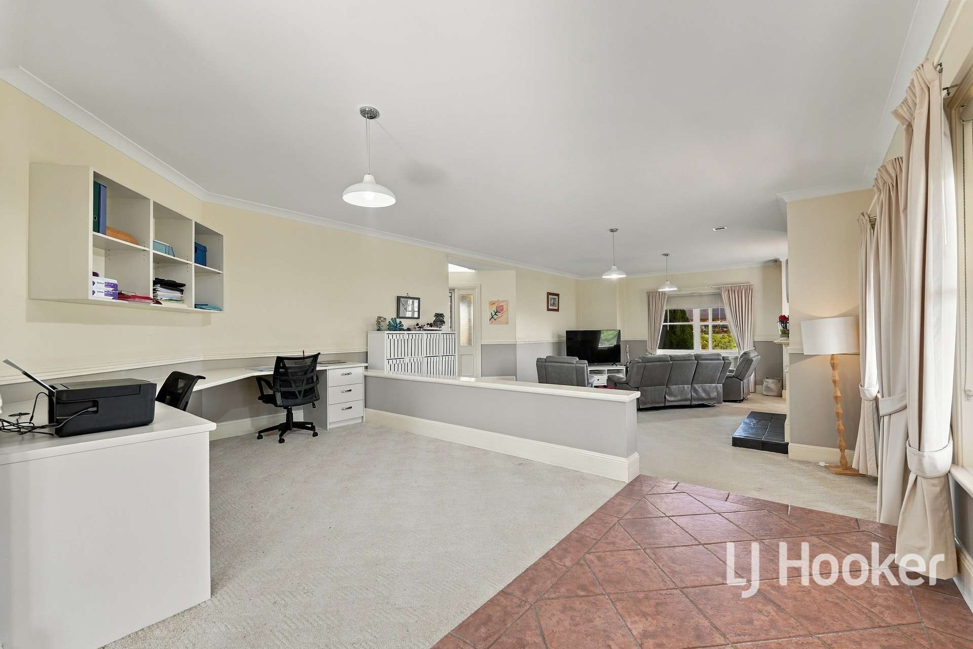 117B Moore Street, Inverell For Sale by Farmbuy.com - image 11