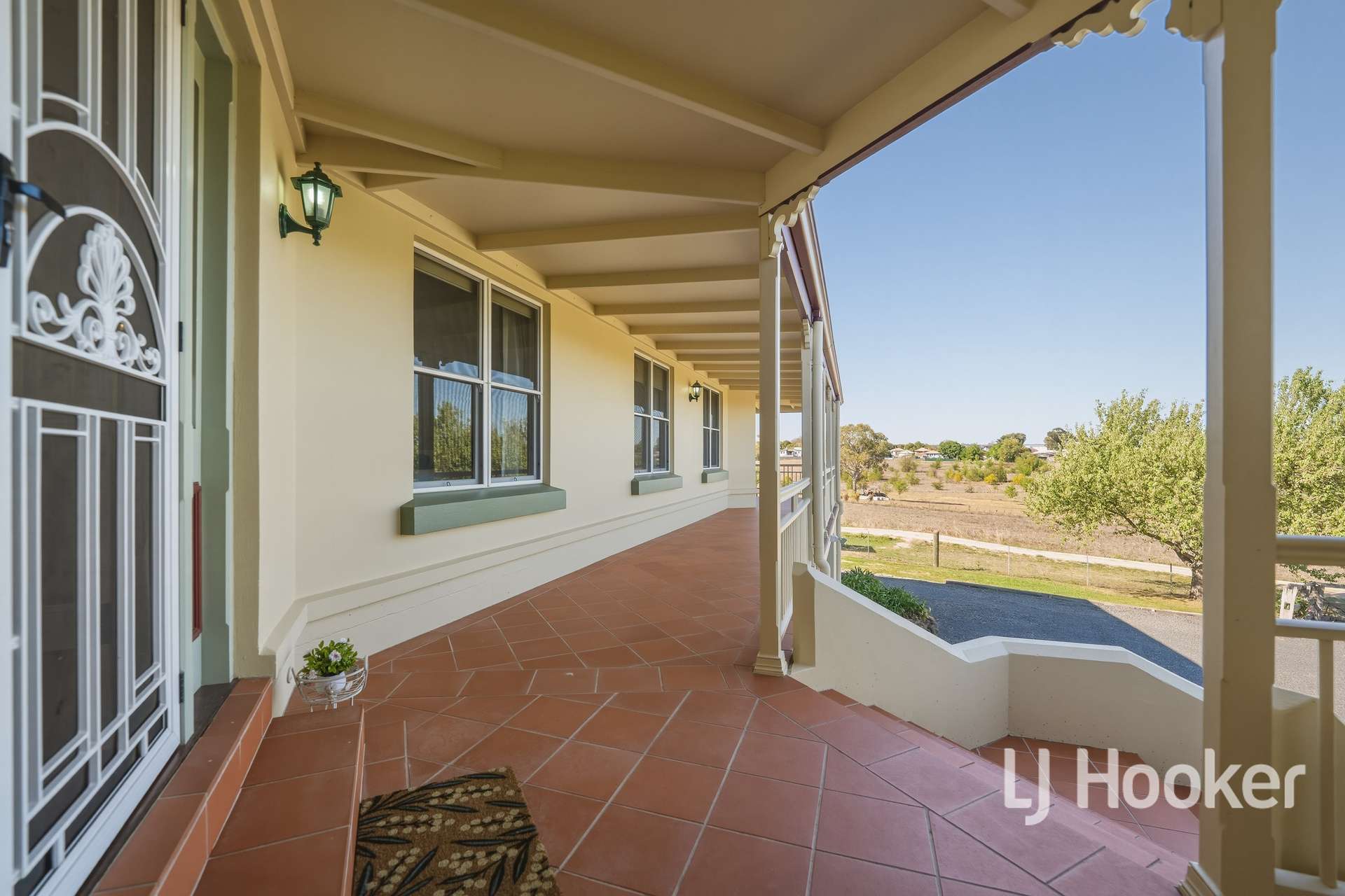 117B Moore Street, Inverell For Sale by Farmbuy.com - image 20