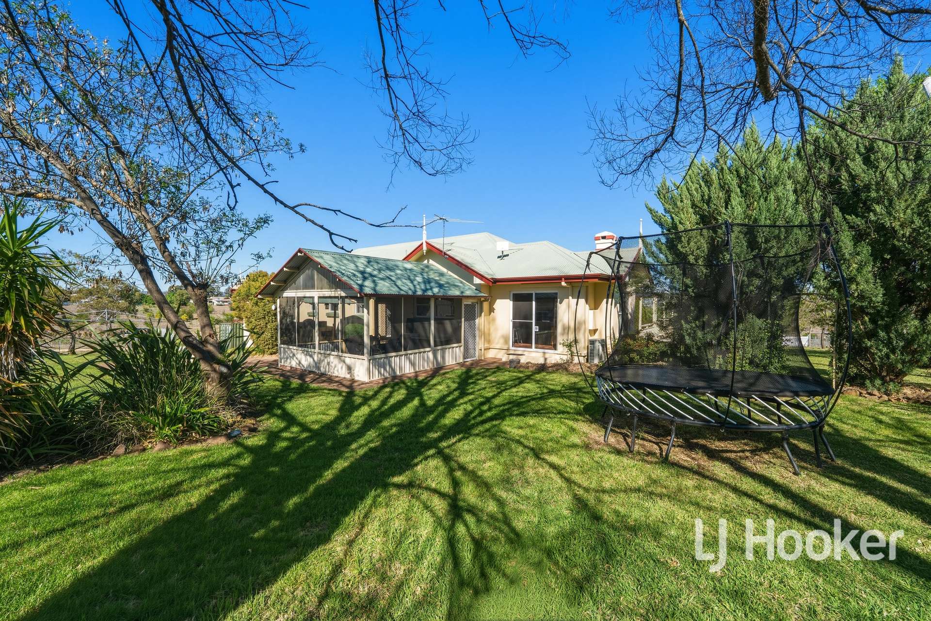 117B Moore Street, Inverell For Sale by Farmbuy.com - image 24