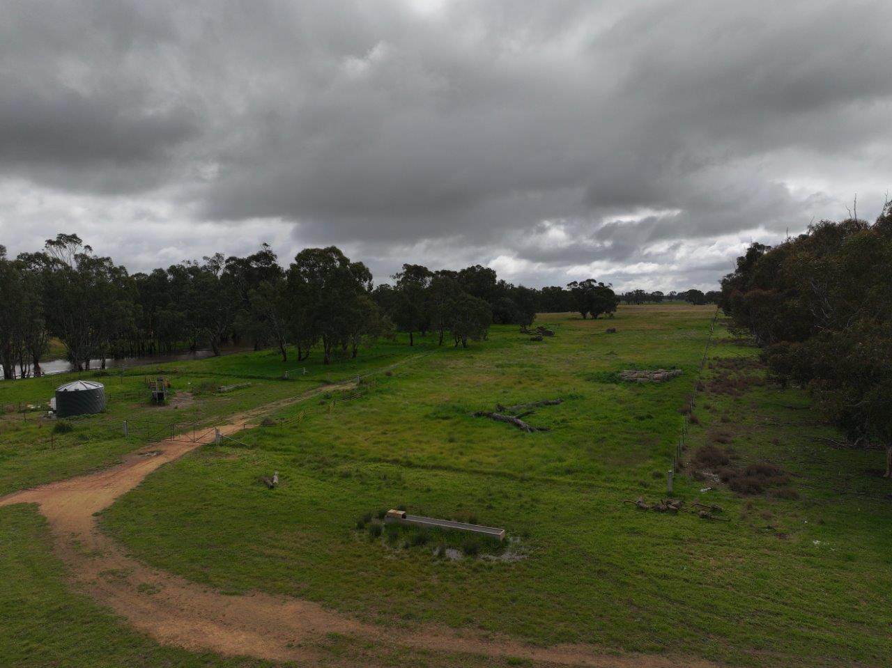C/A Borung - Prairie Road & Hurstwood School Road, Bears Lagoon For Sale by Farmbuy.com - image 8