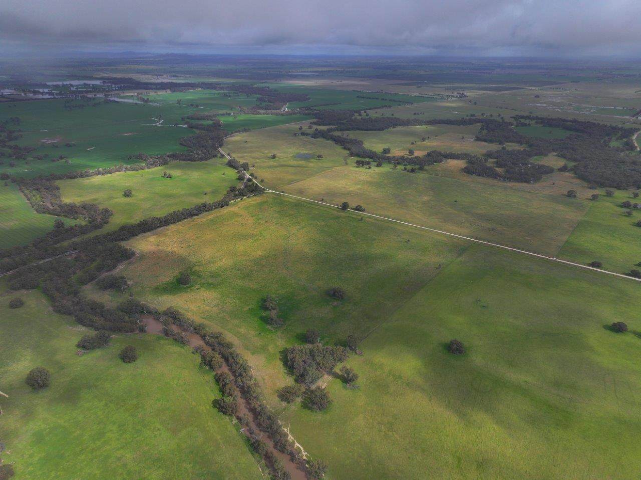 C/A Borung - Prairie Road & Hurstwood School Road, Bears Lagoon For Sale by Farmbuy.com - image 17