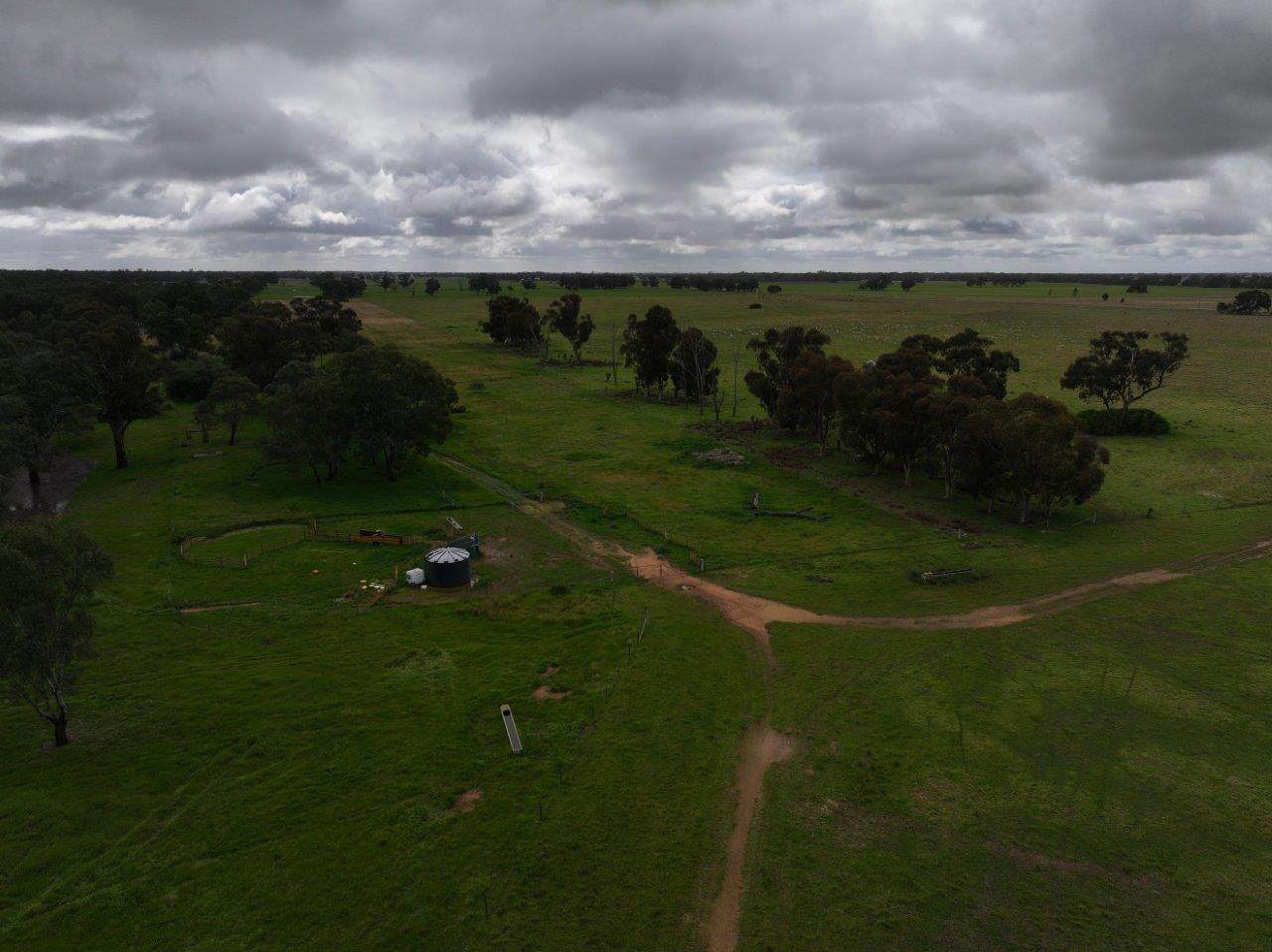 C/A Borung - Prairie Road & Hurstwood School Road, Bears Lagoon For Sale by Farmbuy.com - image 10