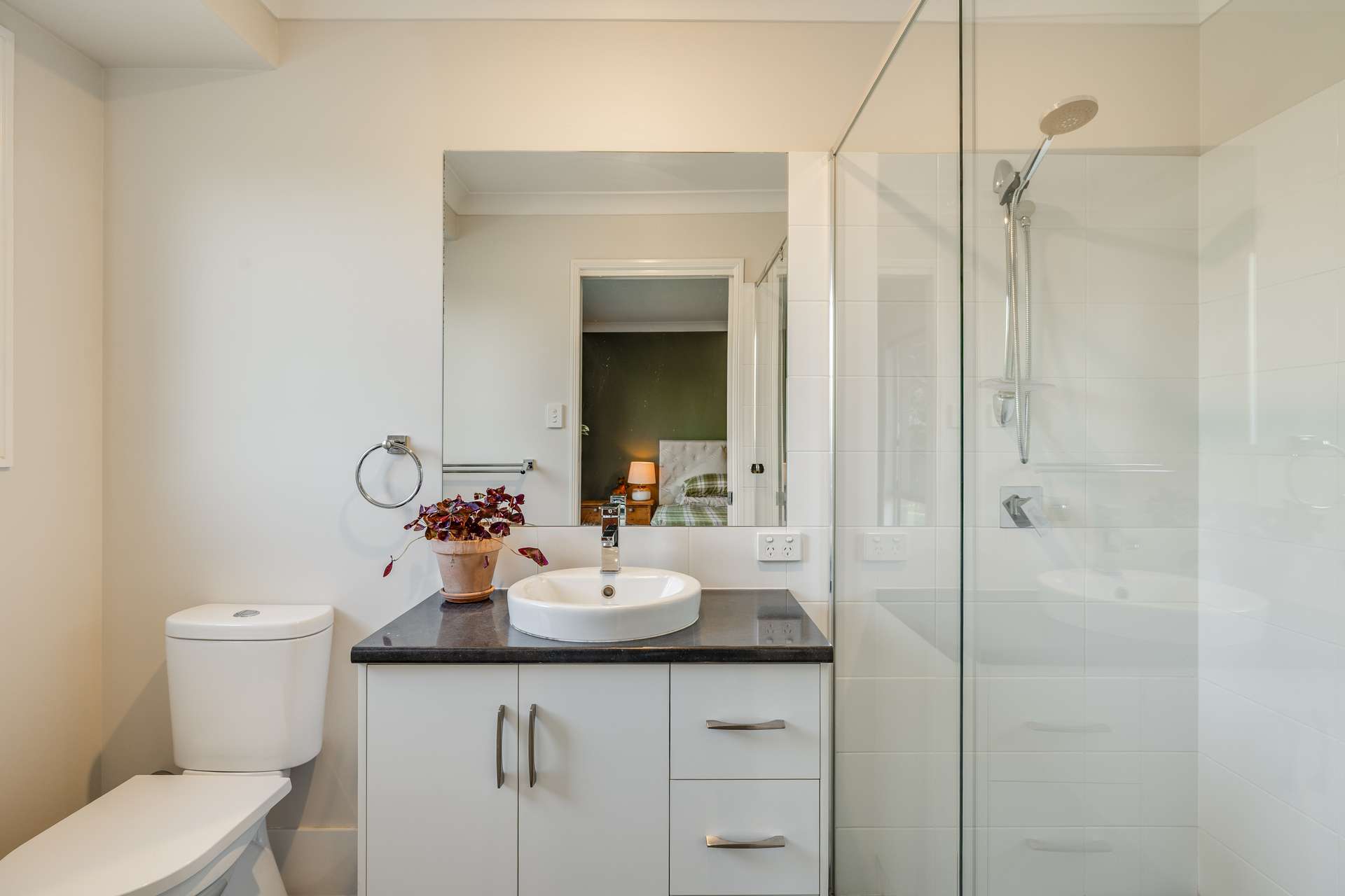 405 Flagstone Creek Road, Carpendale For Sale by Farmbuy.com - image 10