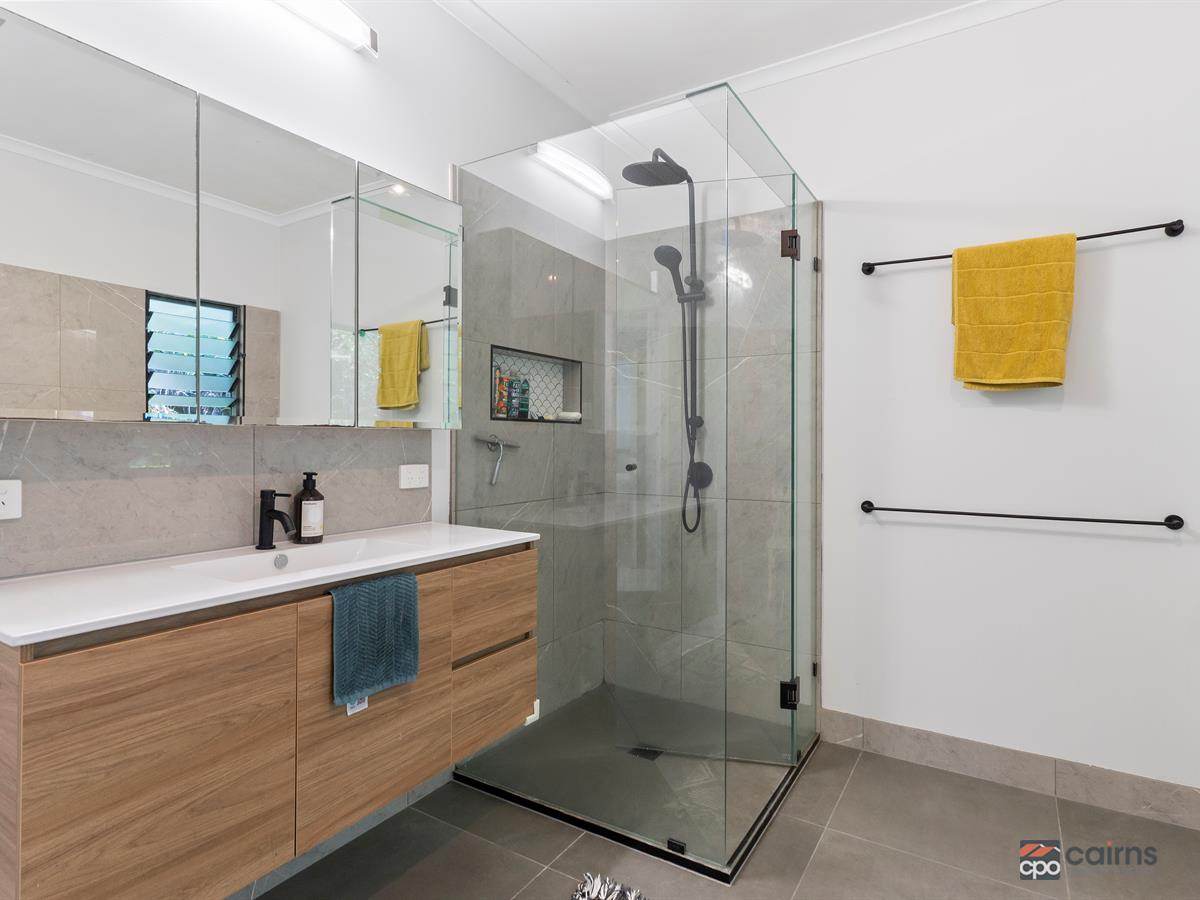 15 Pine Creek Yarrabah Road, East Trinity For Sale by Farmbuy.com - image 13