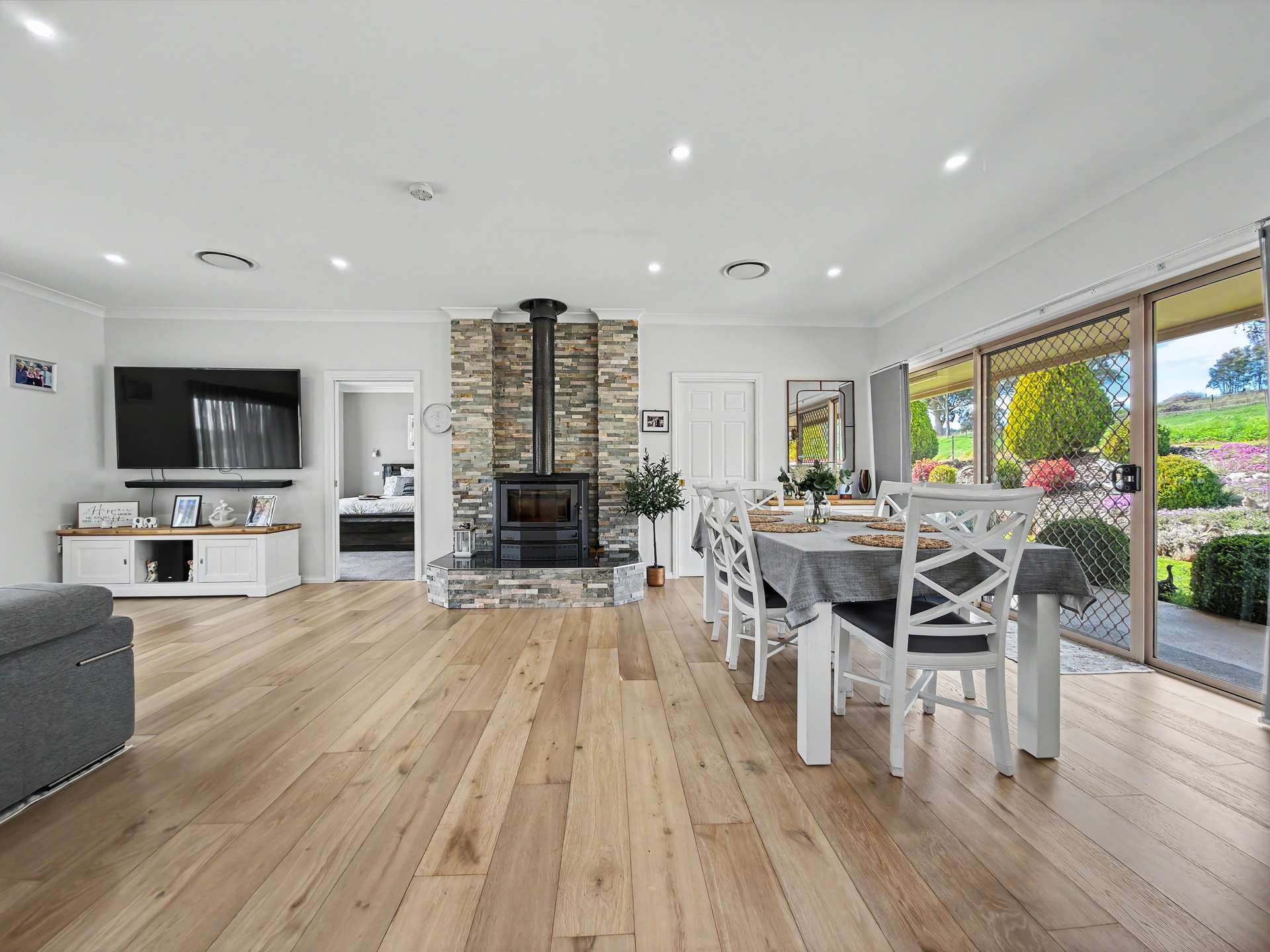 52 Park Street, Tumbarumba For Sale by Farmbuy.com - image 6