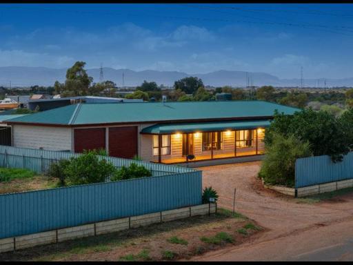 Farm For Sale - SA - Port Augusta - 5700 - Space, Style & Exceptional Lifestyle Facilities on 2.25 Acres! 
