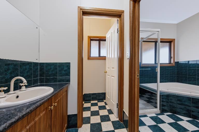 107 Racecourse Road, Port Augusta For Sale by Farmbuy.com - image 8