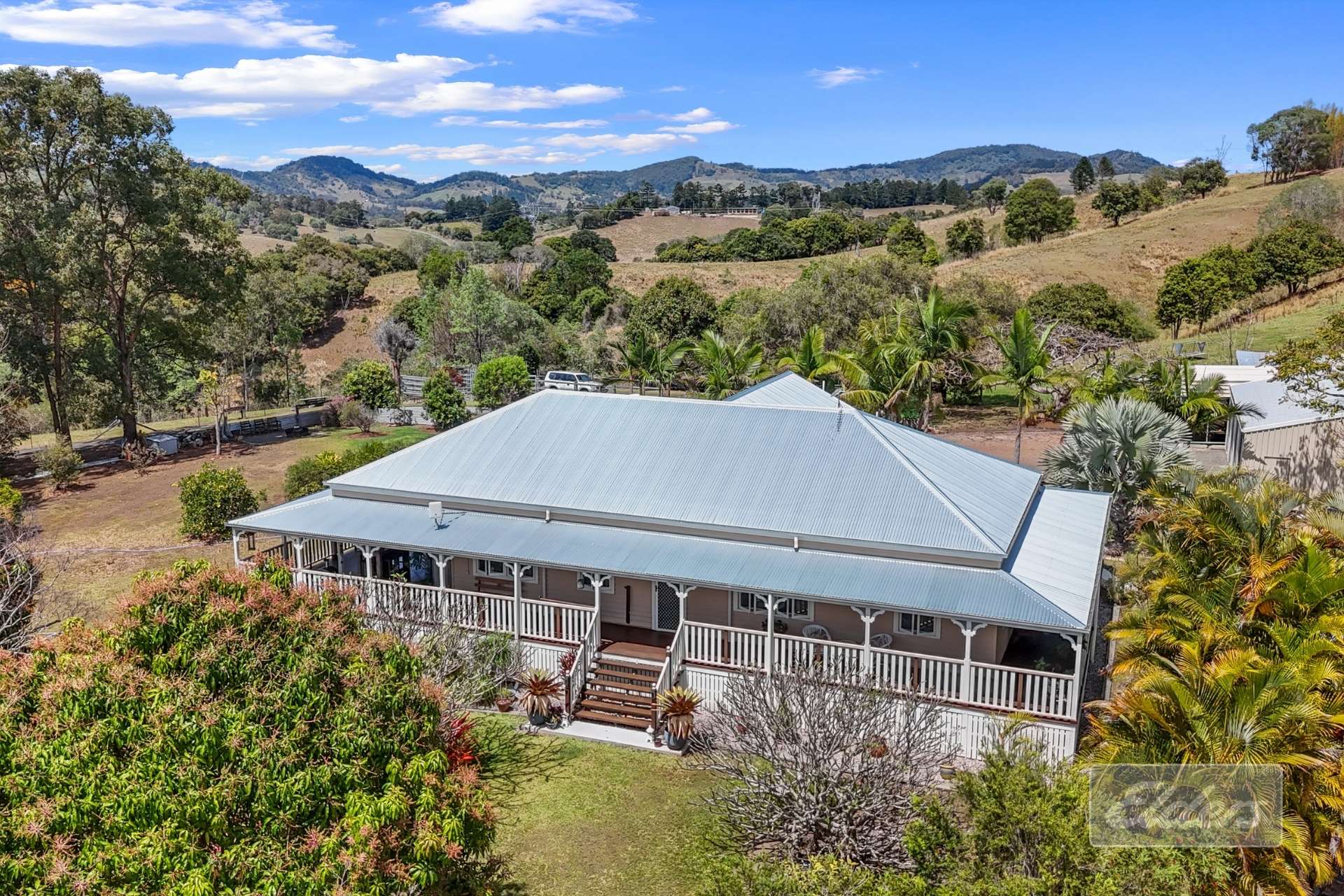 652 McIntosh Creek Road, McIntosh Creek For Sale by Farmbuy.com - image 1