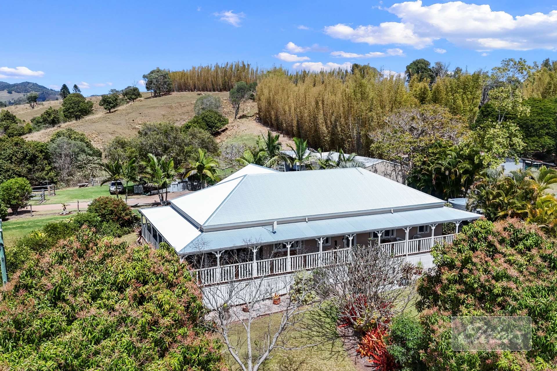 652 McIntosh Creek Road, McIntosh Creek For Sale by Farmbuy.com - image 2