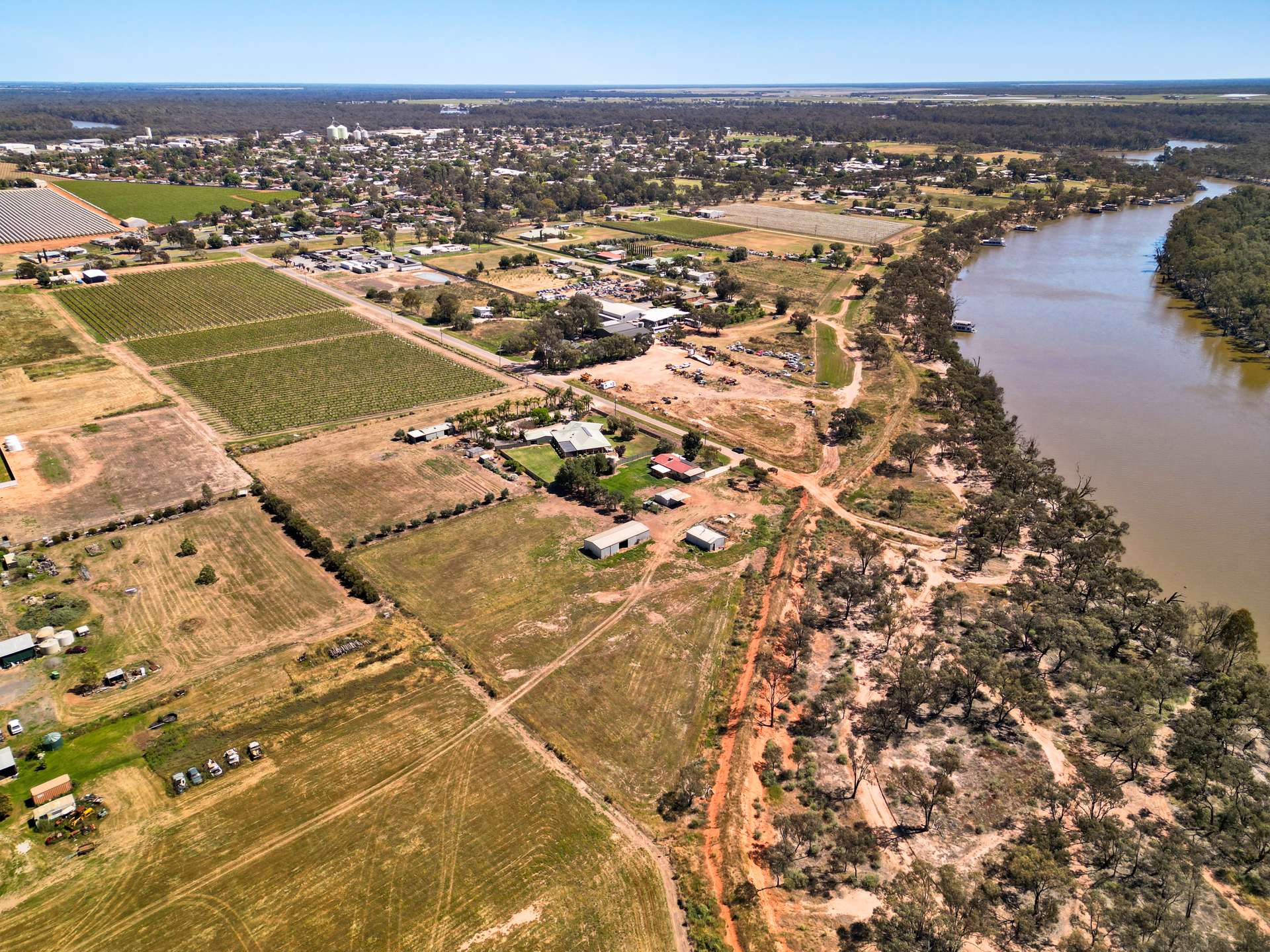 54 Adcock Road, Robinvale For Sale by Farmbuy.com - image 26