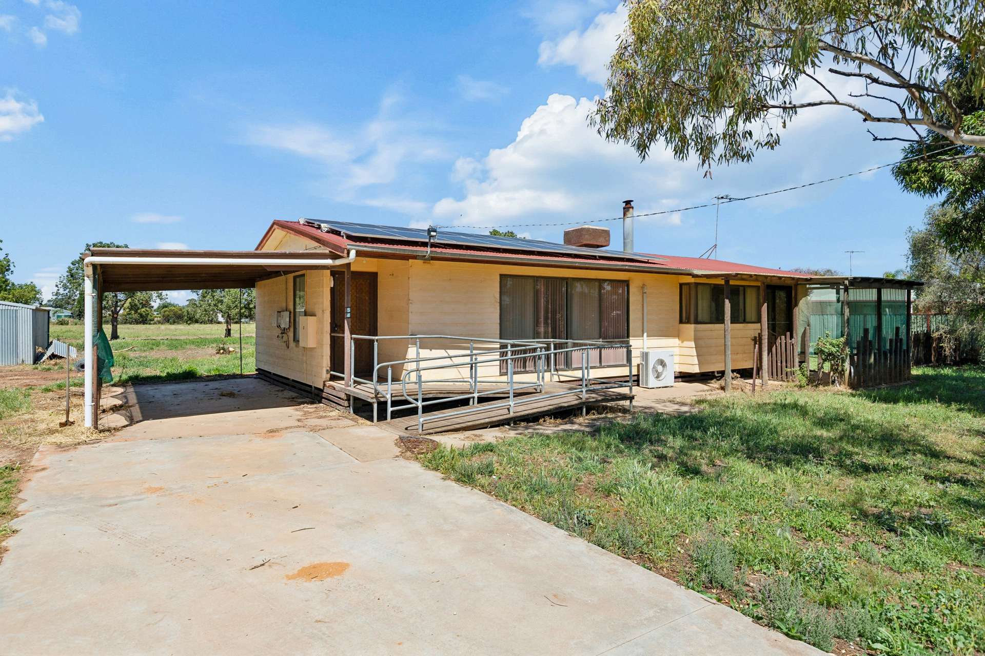 54 Adcock Road, Robinvale For Sale by Farmbuy.com - image 2