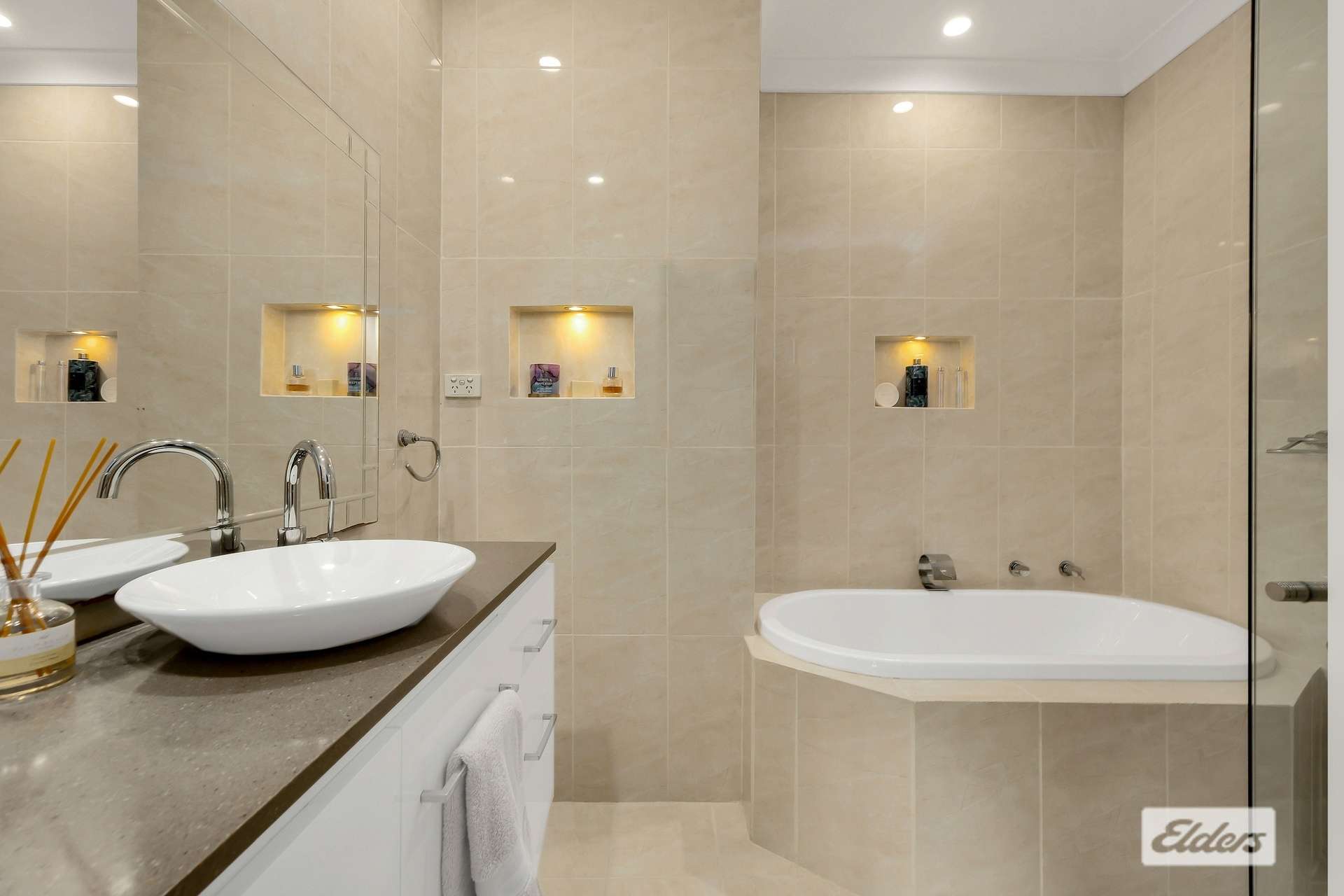 380 George Downes Drive, Central Mangrove For Sale by Farmbuy.com - image 11