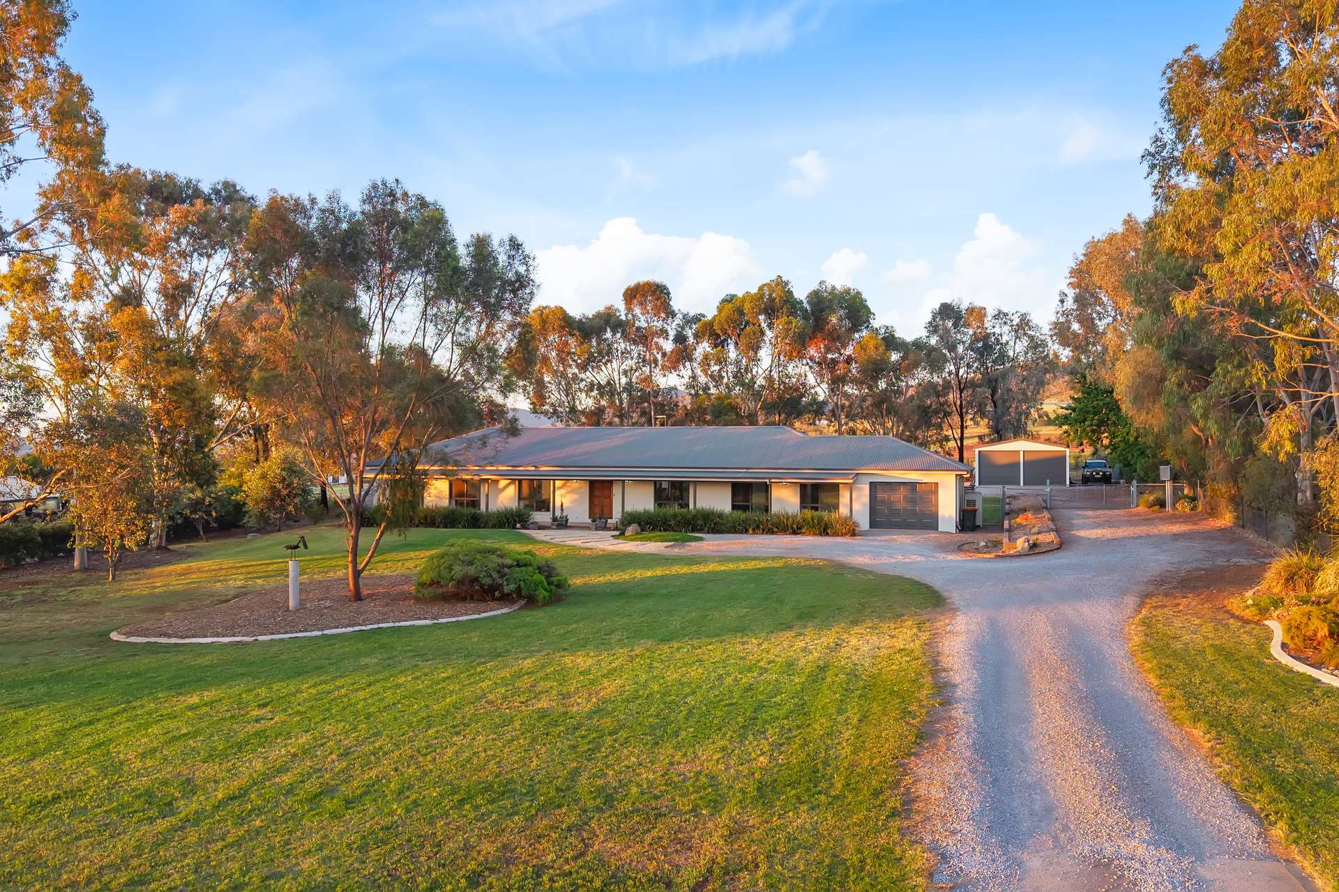 28 Barrington Drive, Tamworth For Sale by Farmbuy.com - image 2