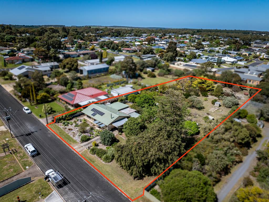 16 Alexander Avenue, Naracoorte SA 5271