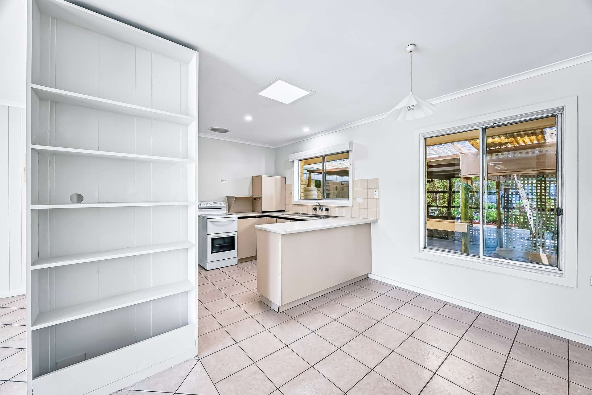 16 Alexander Avenue, Naracoorte For Sale by Farmbuy.com - image 7