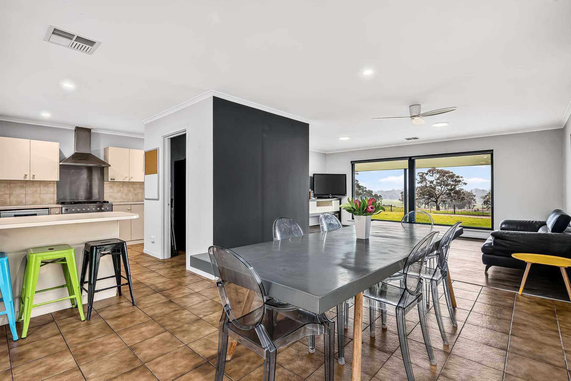 100 Burnley Road, Woodside For Sale by Farmbuy.com - image 8